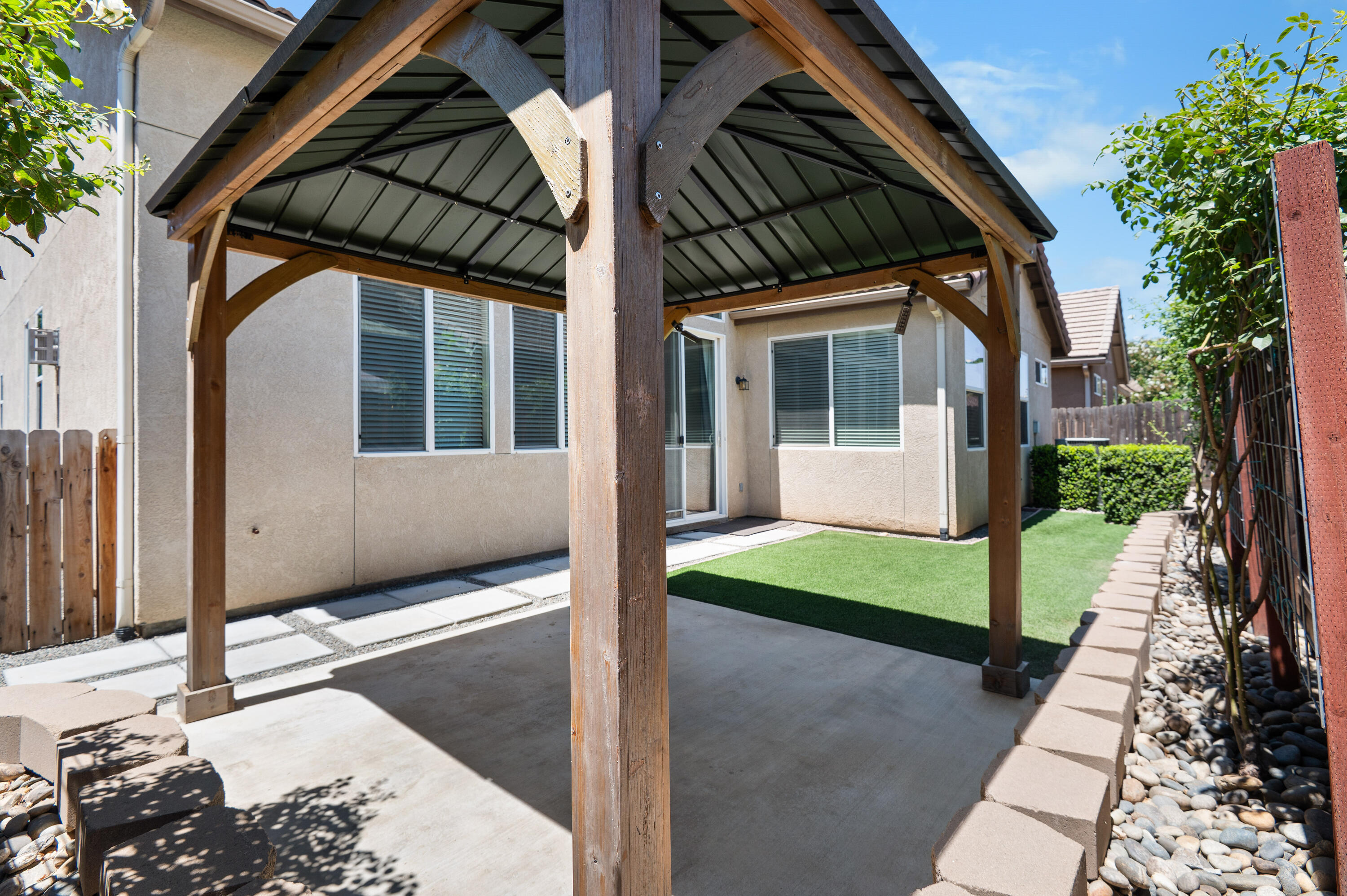 3248 N Memory St, Visalia, CA 93291