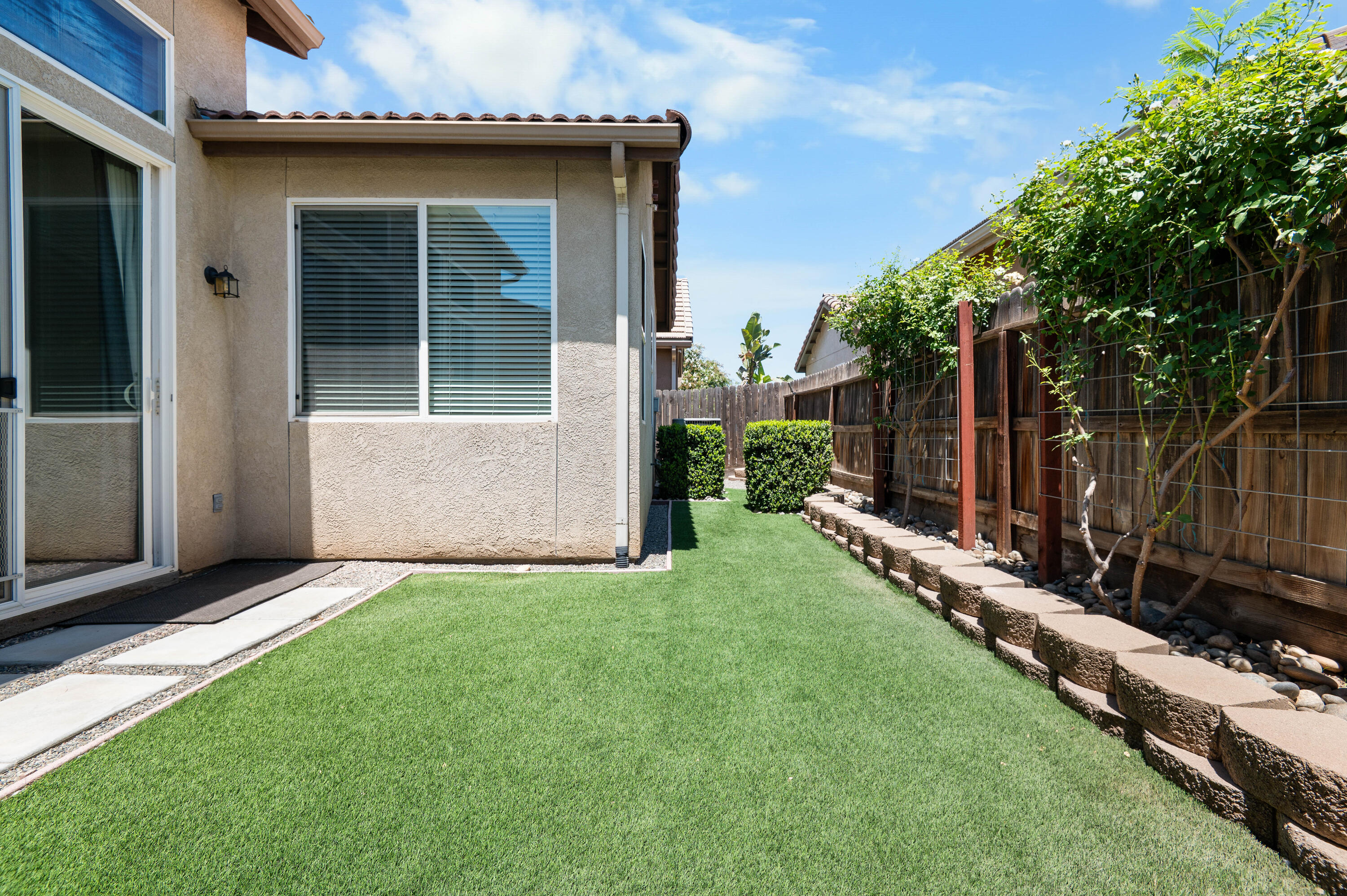 3248 N Memory St, Visalia, CA 93291