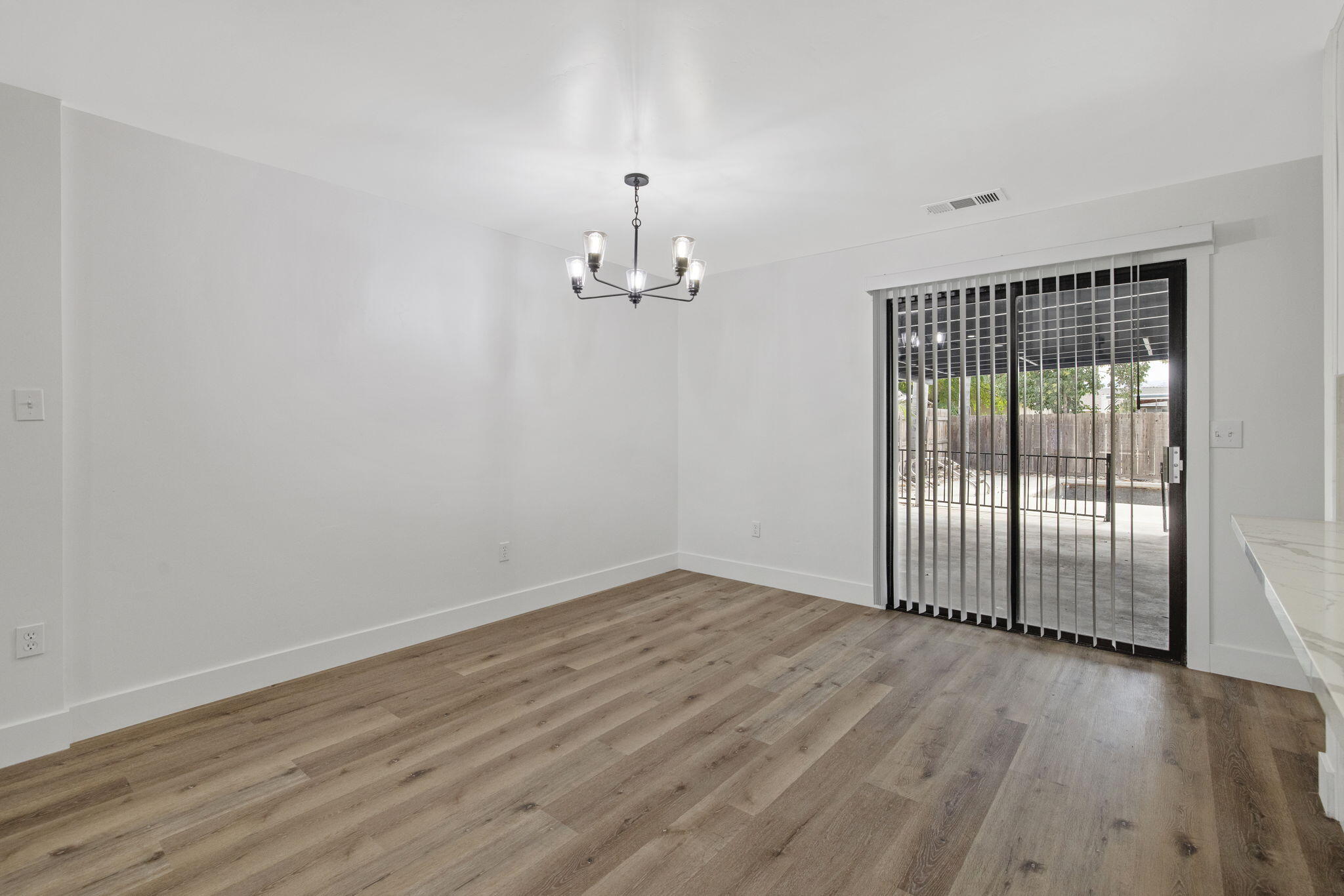 1170 N Maston St, Porterville, CA 93257