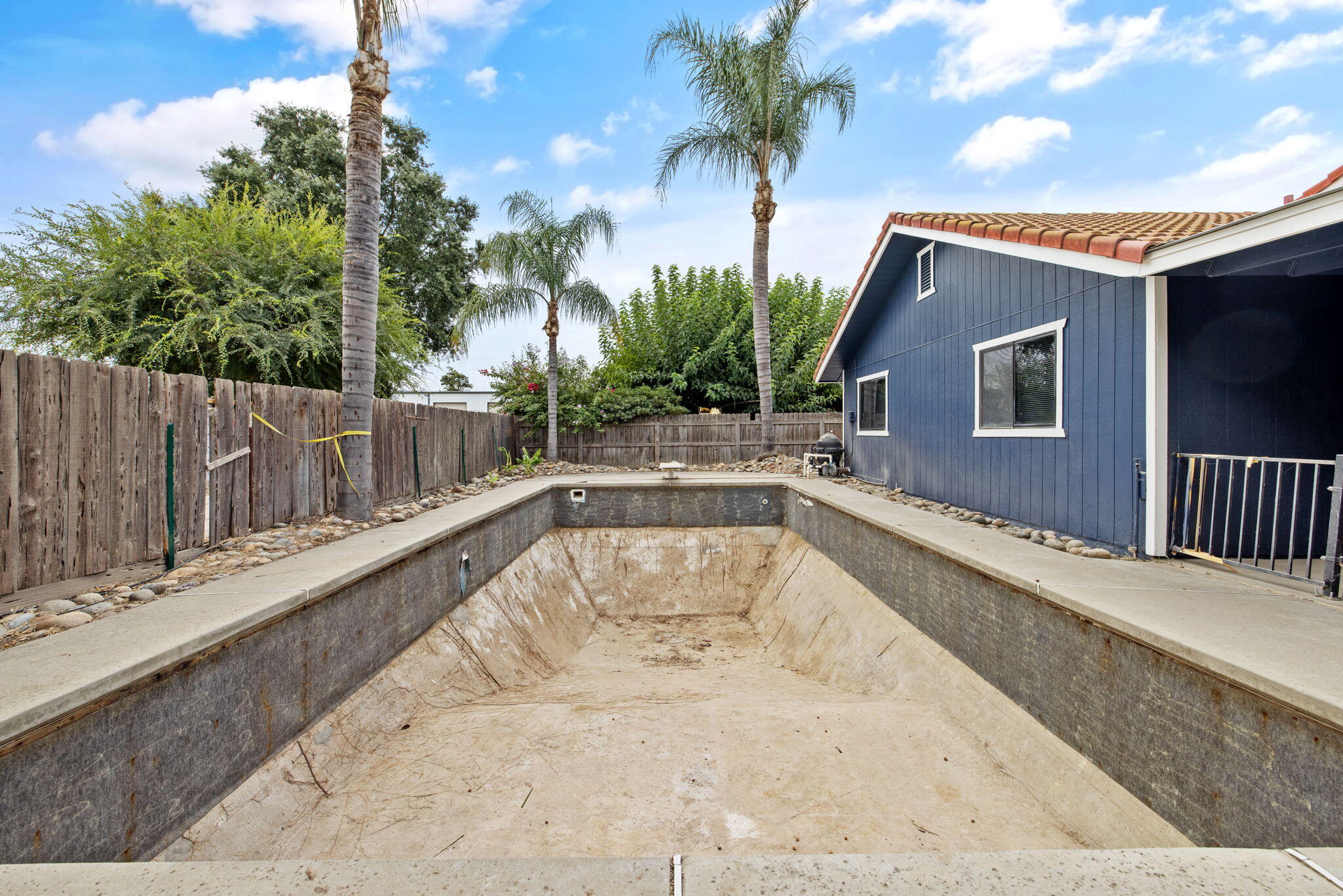 1170 N Maston St, Porterville, CA 93257