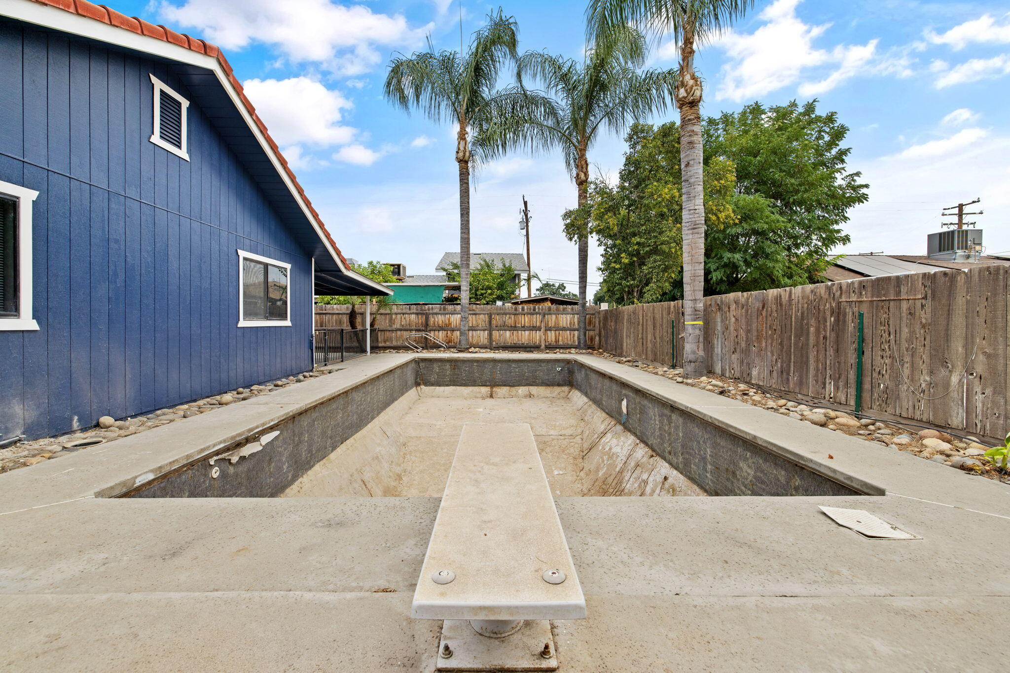 1170 N Maston St, Porterville, CA 93257
