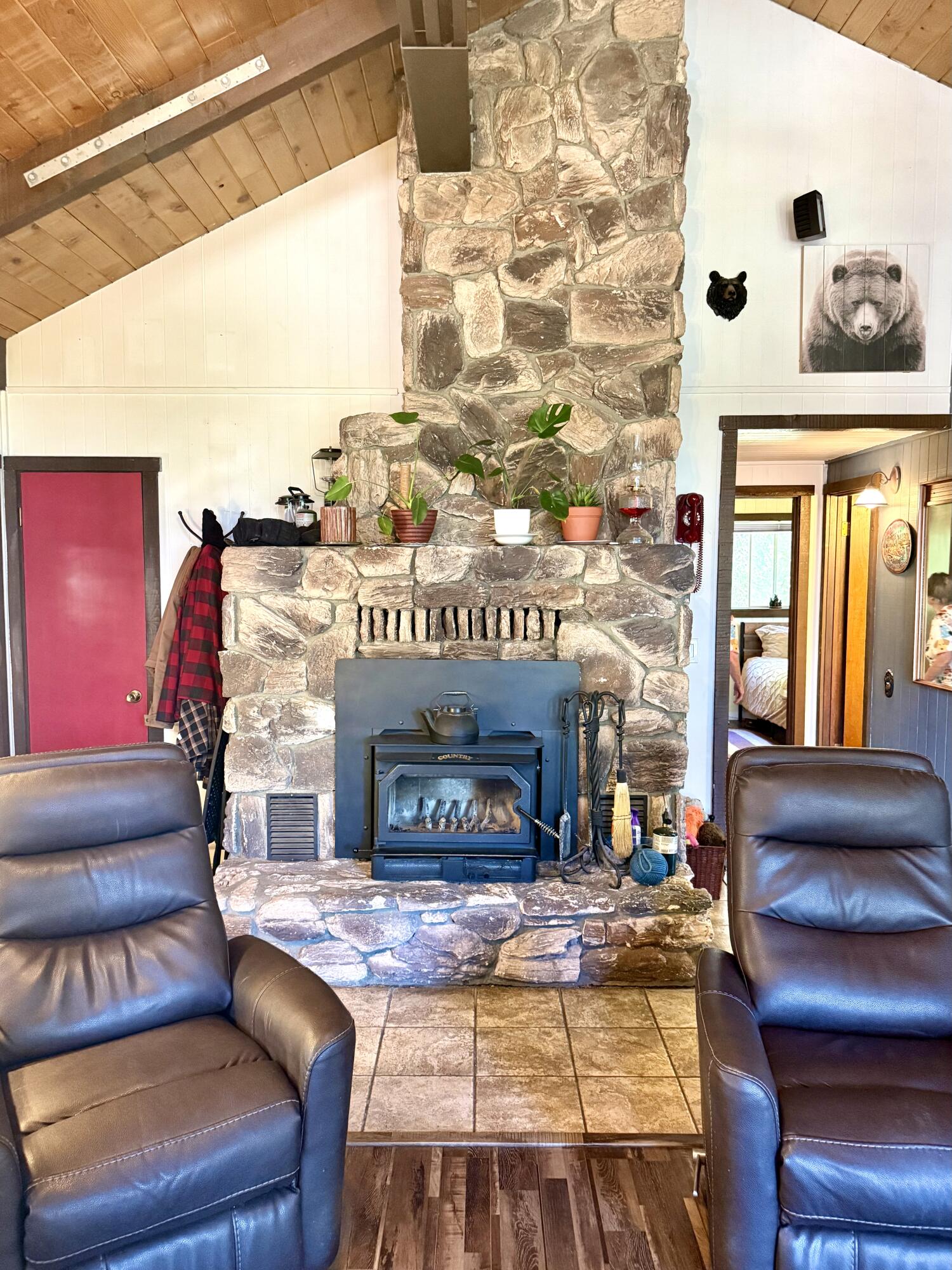 57524 Crest Dr, Springville, CA 93265