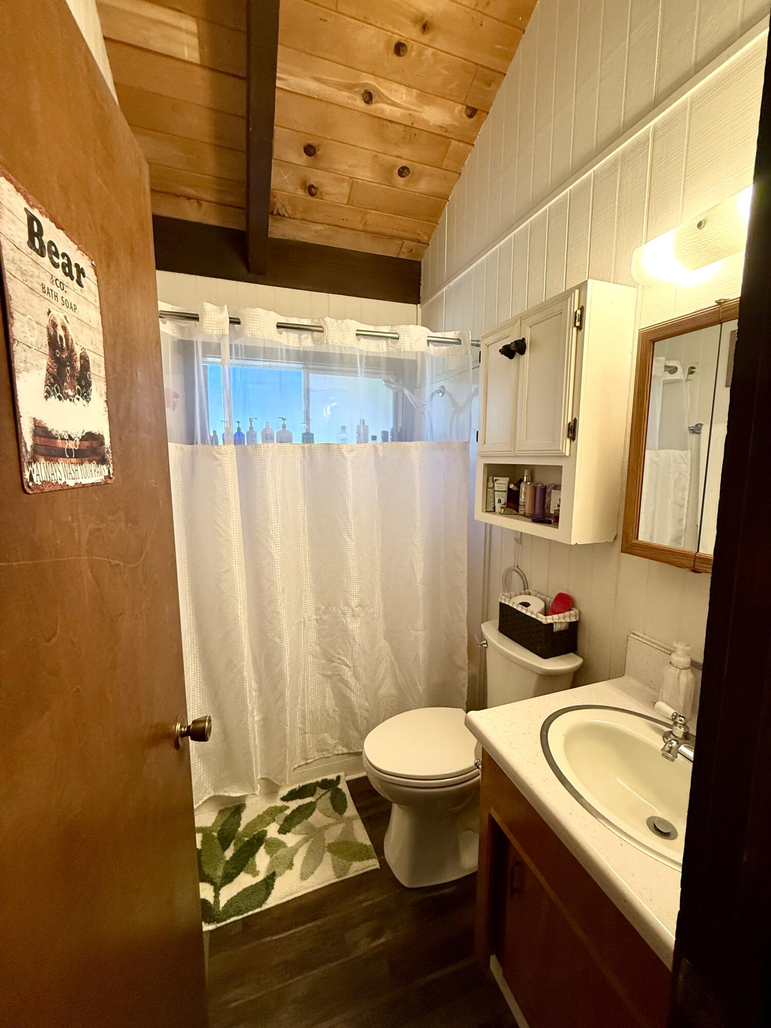57524 Crest Dr, Springville, CA 93265