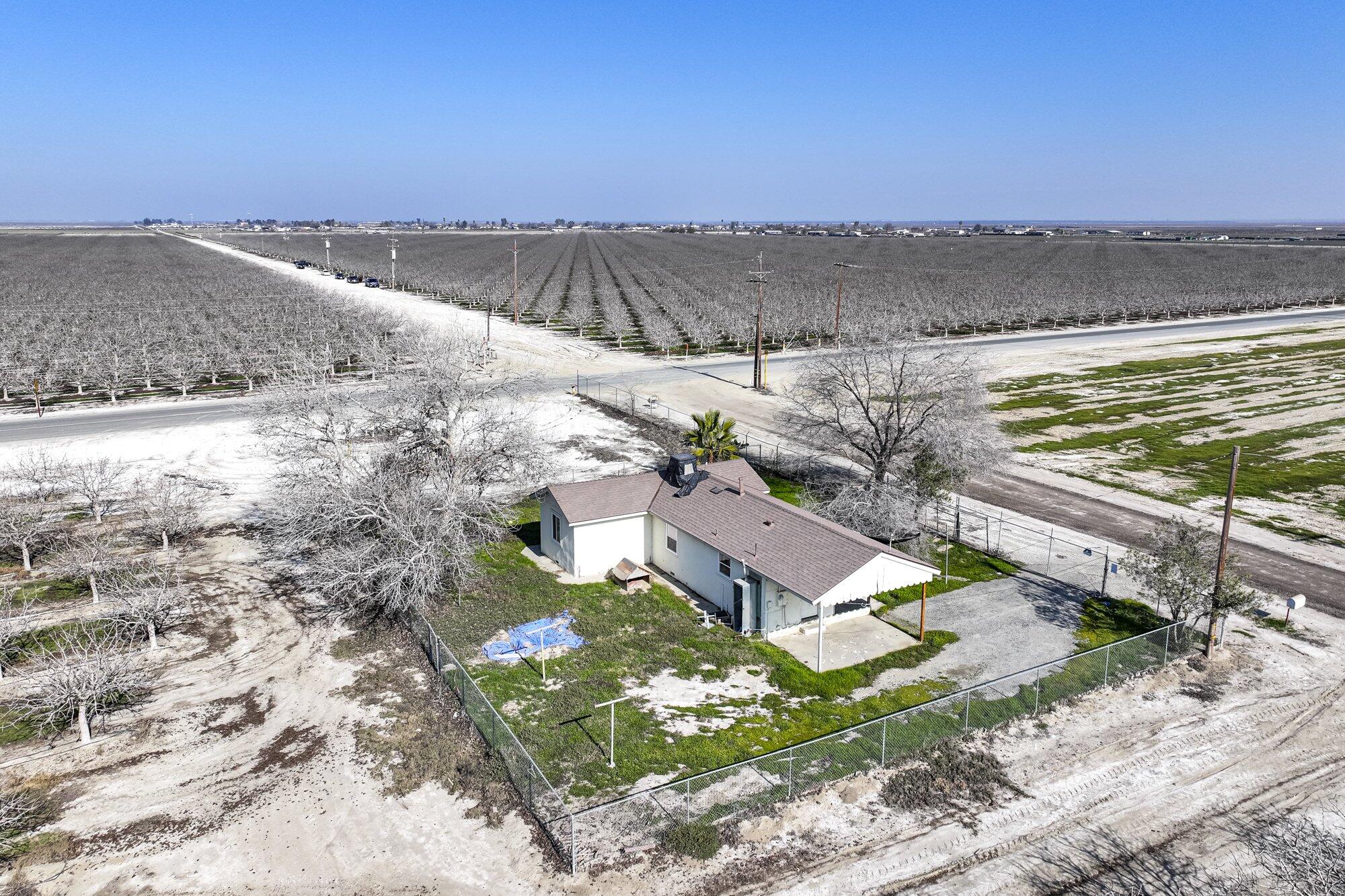 0 Ca-43, Earlimart, CA 93219