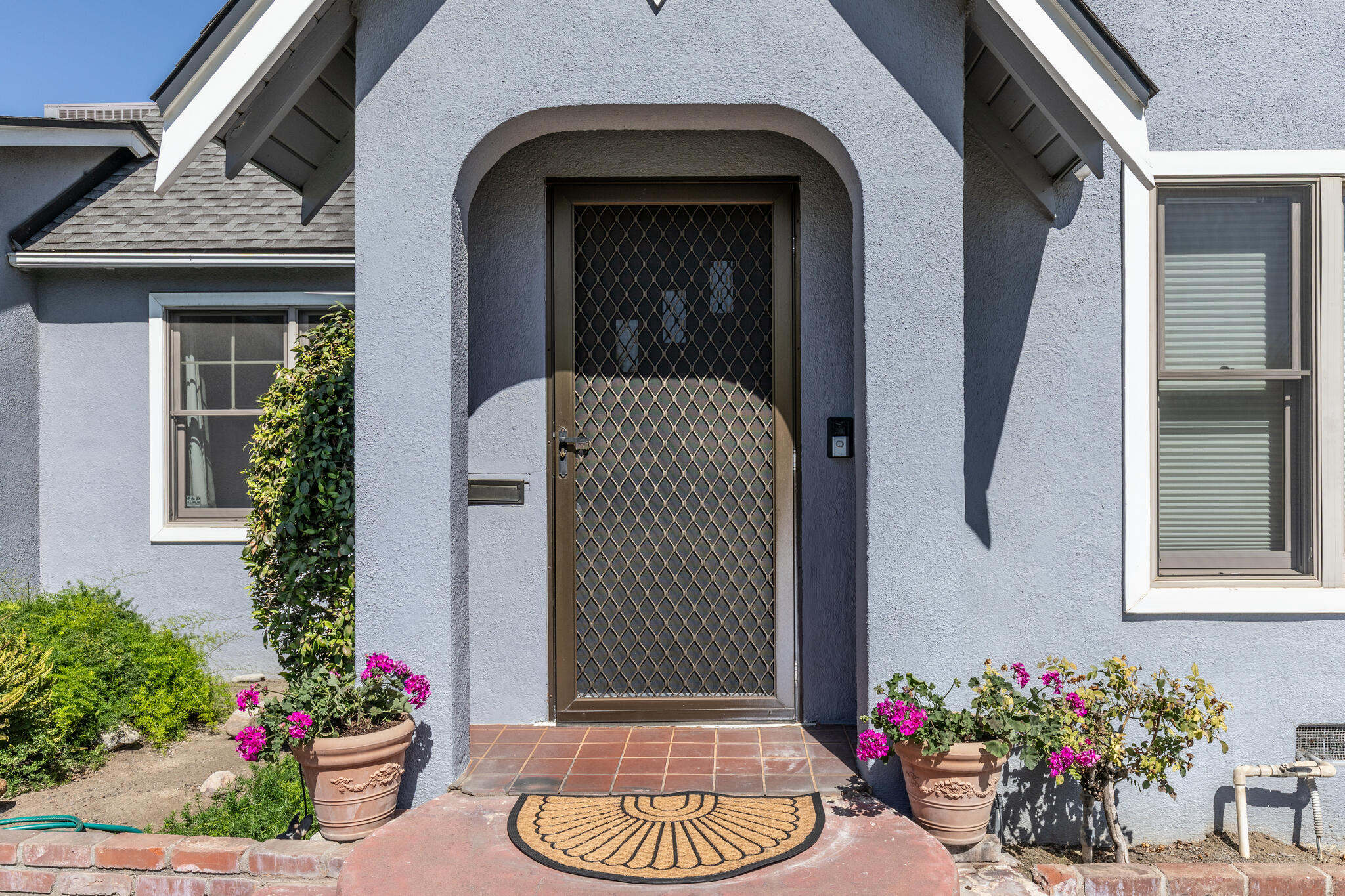476 N Nichols Ave, Dinuba, CA 93618