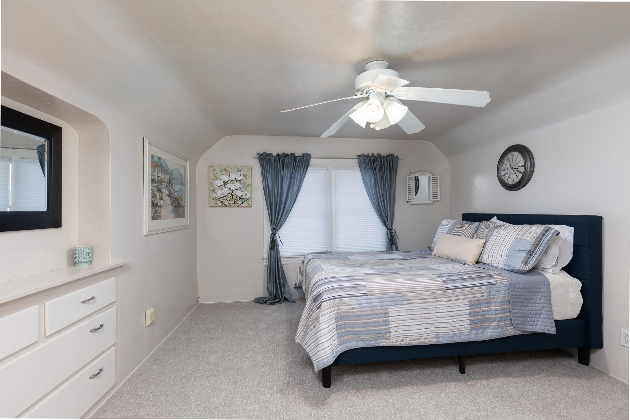 476 N Nichols Ave, Dinuba, CA 93618