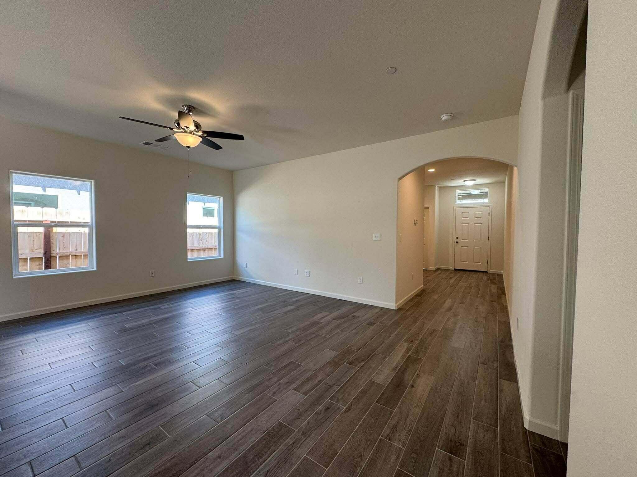 30627 Ashland Rd, Visalia, CA 93291