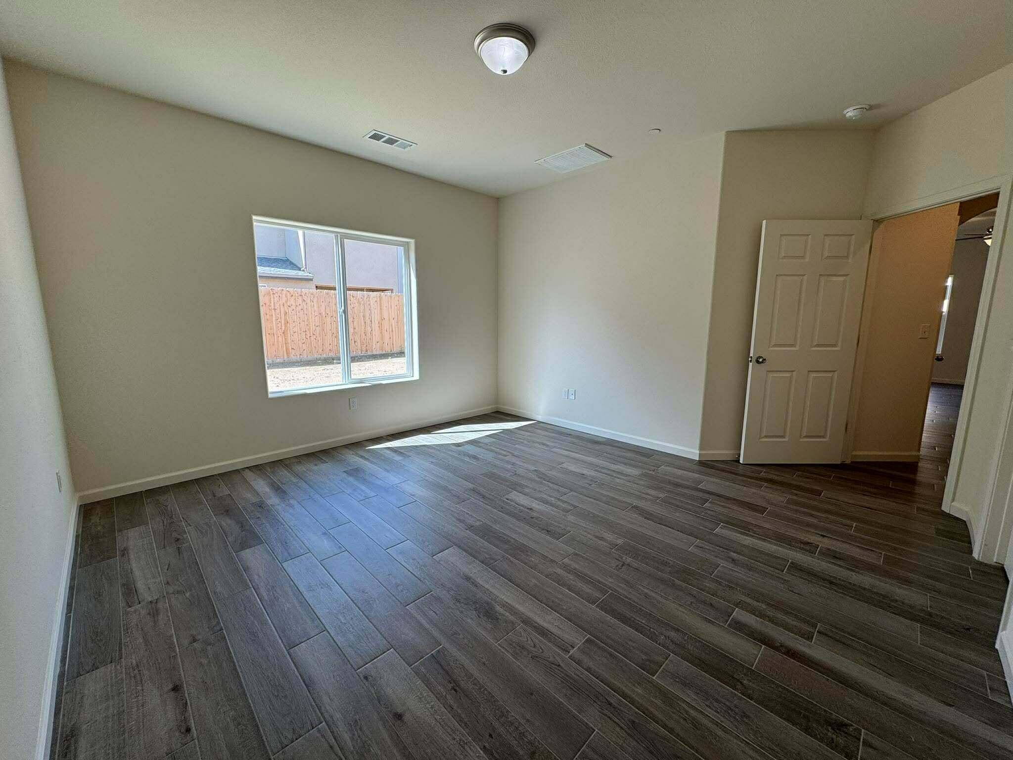 30627 Ashland Rd, Visalia, CA 93291