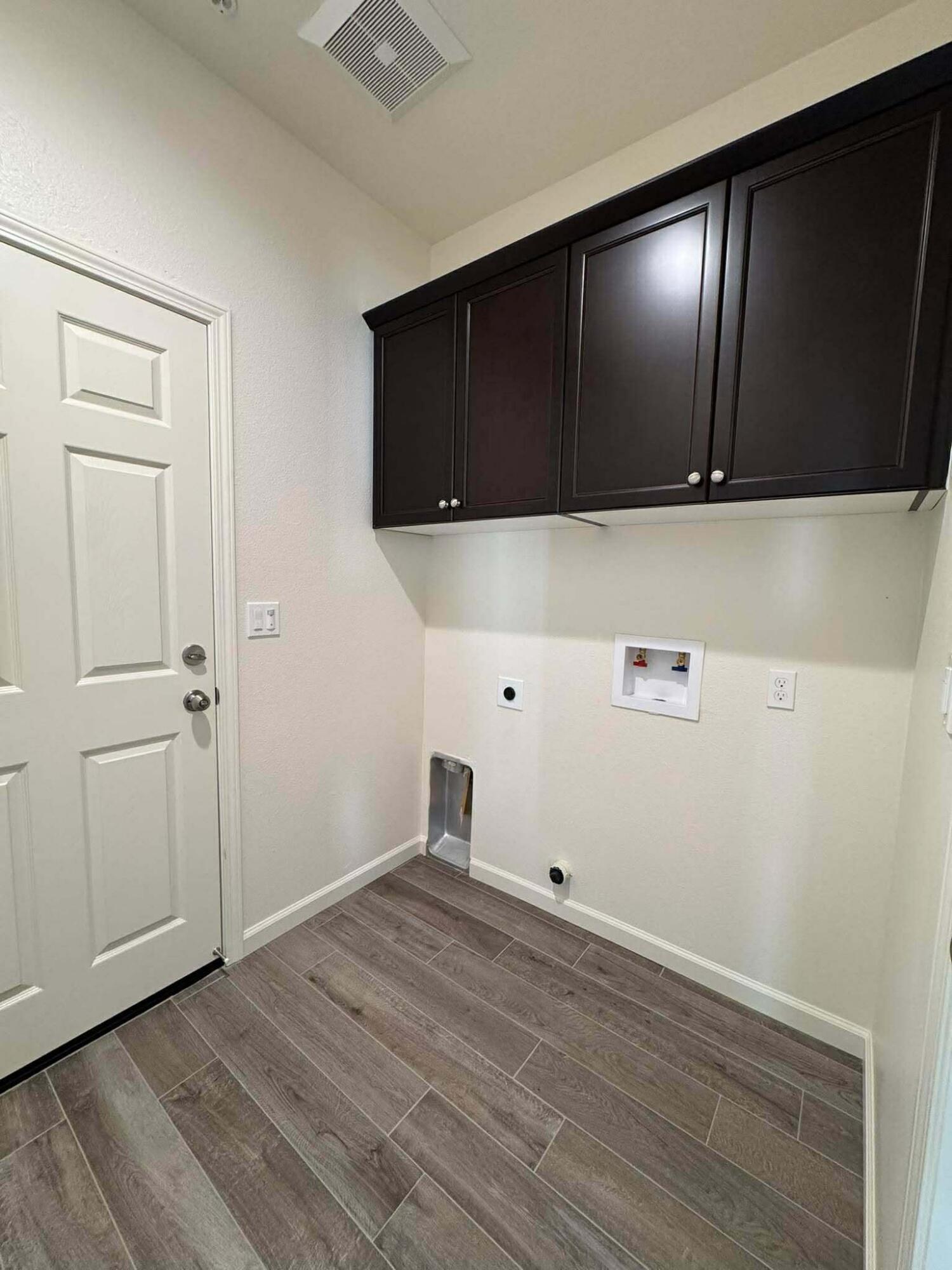 30627 Ashland Rd, Visalia, CA 93291