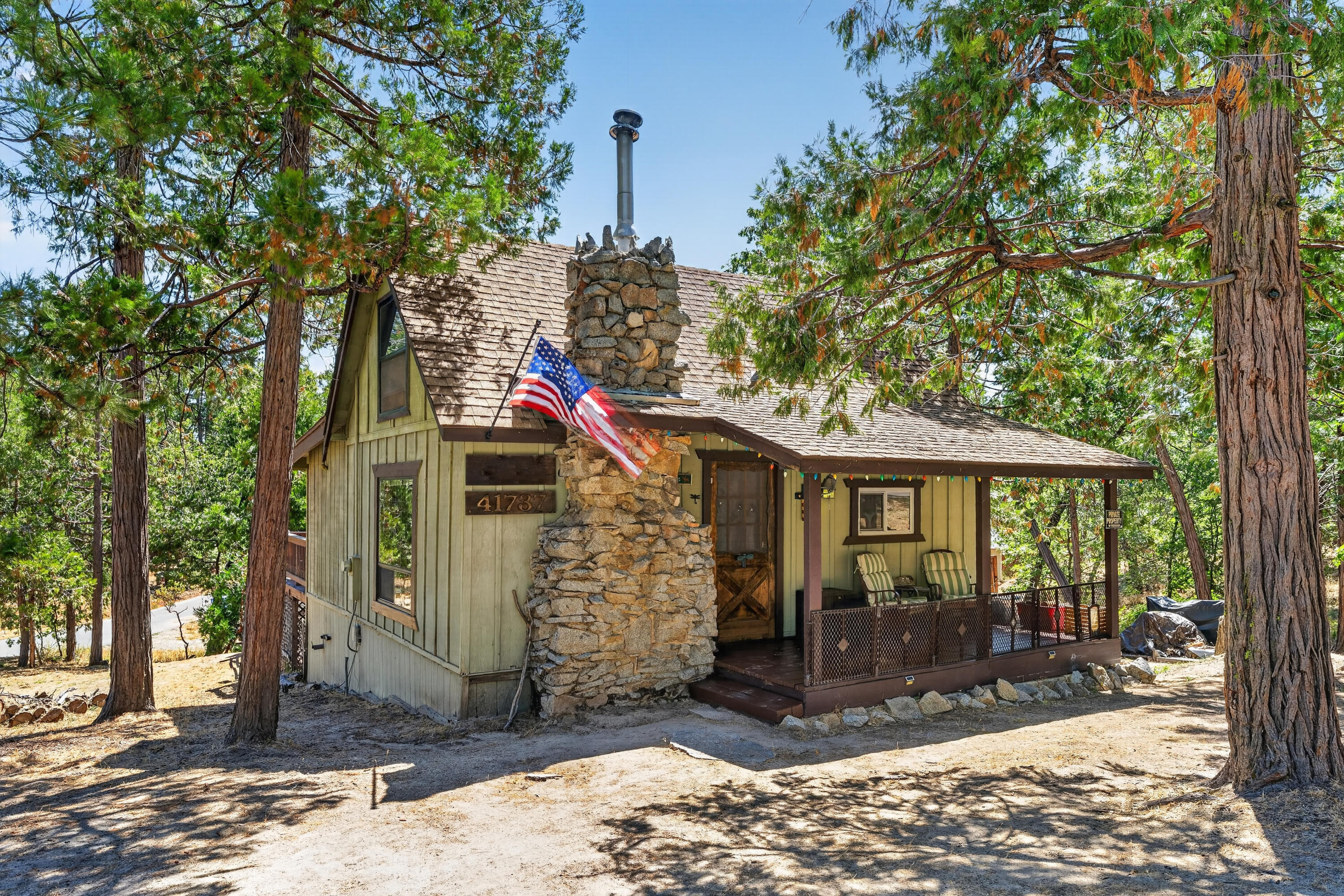 41737 Corlew Ln, Auberry, CA 93602