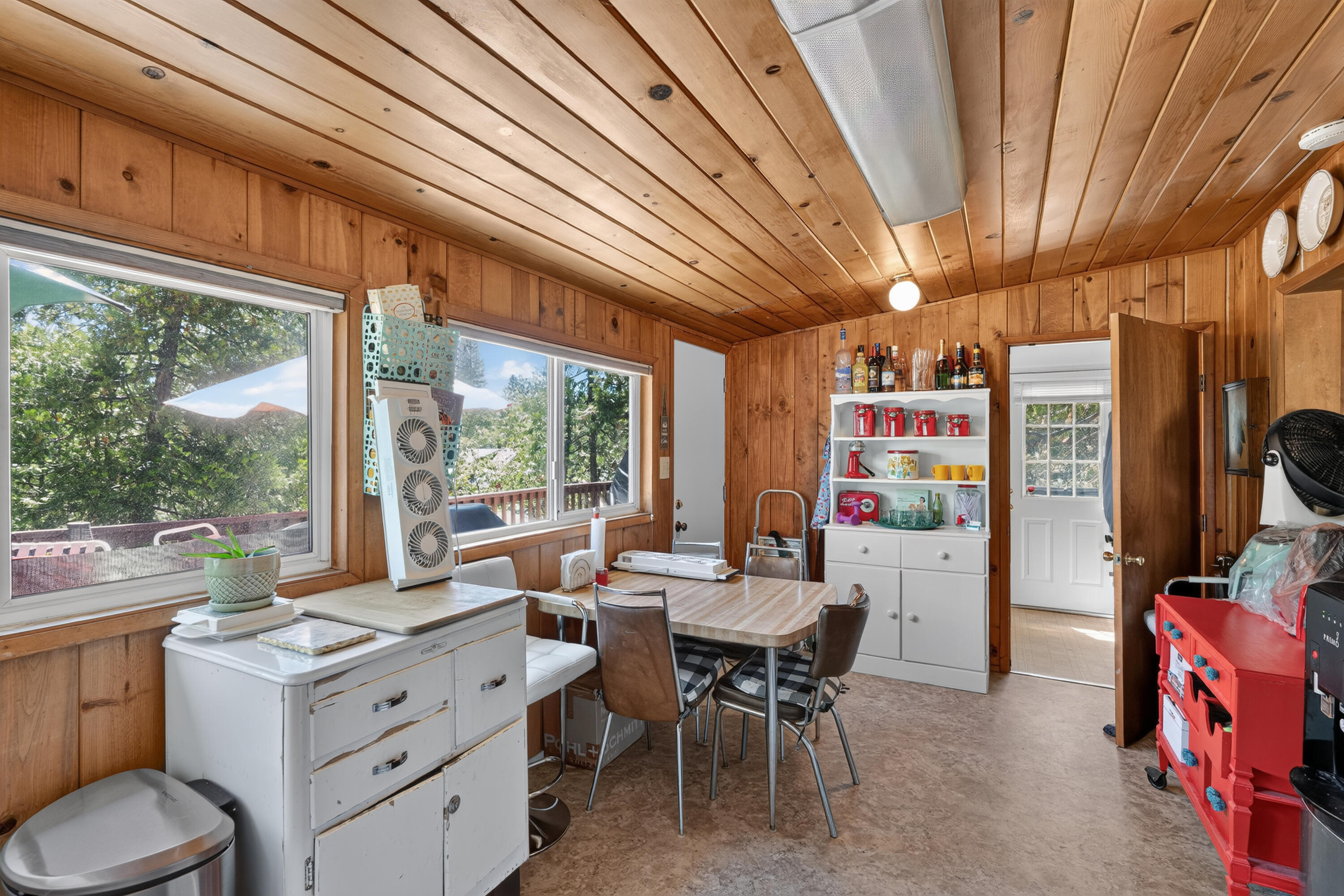 41737 Corlew Ln, Auberry, CA 93602