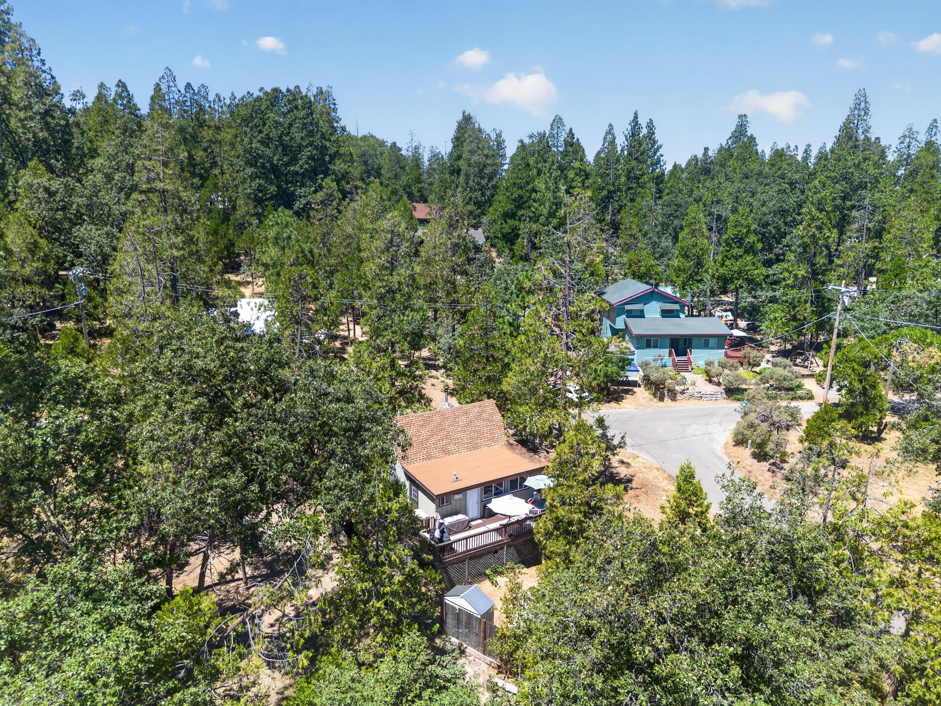 41737 Corlew Ln, Auberry, CA 93602