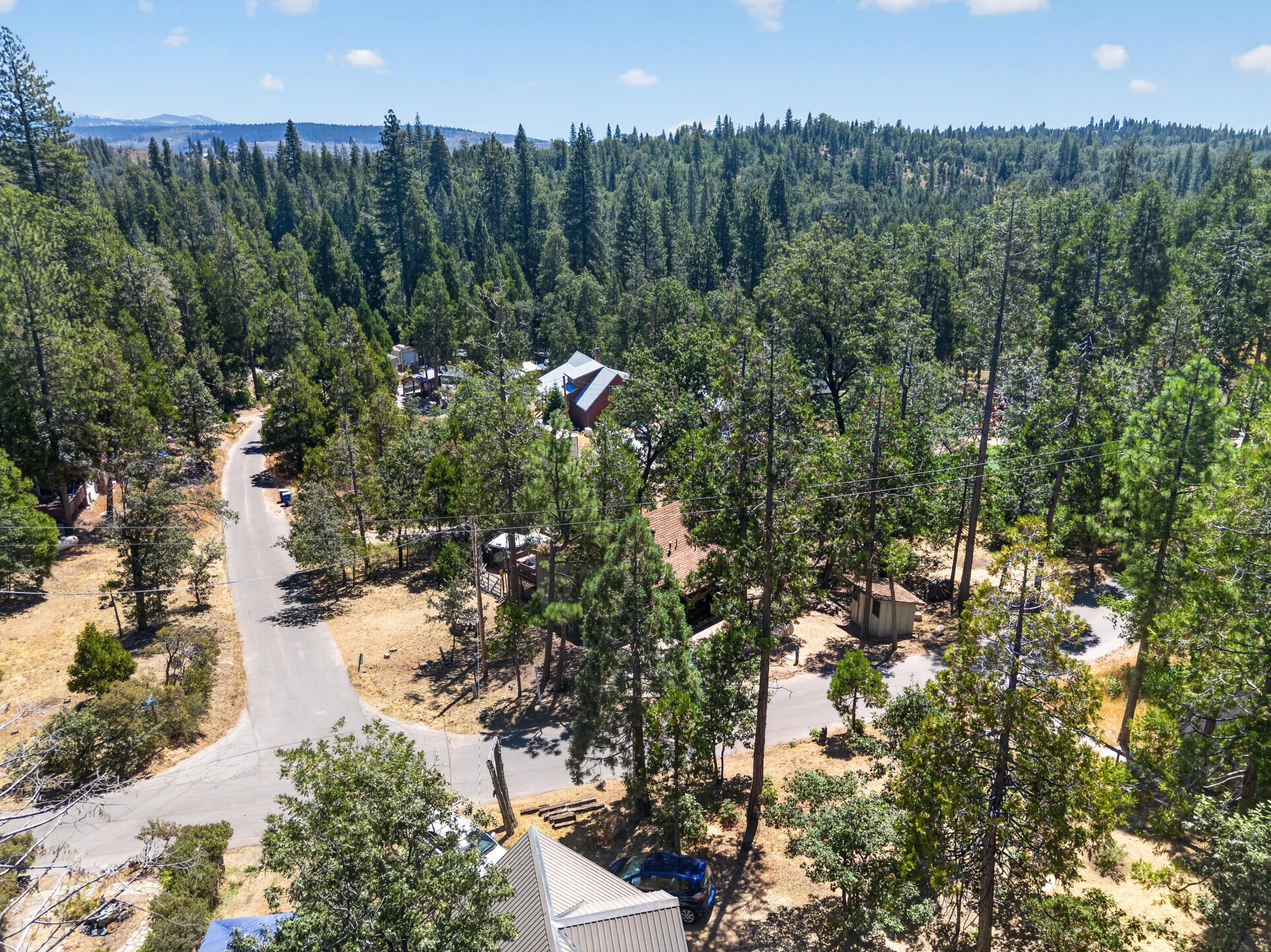 41737 Corlew Ln, Auberry, CA 93602