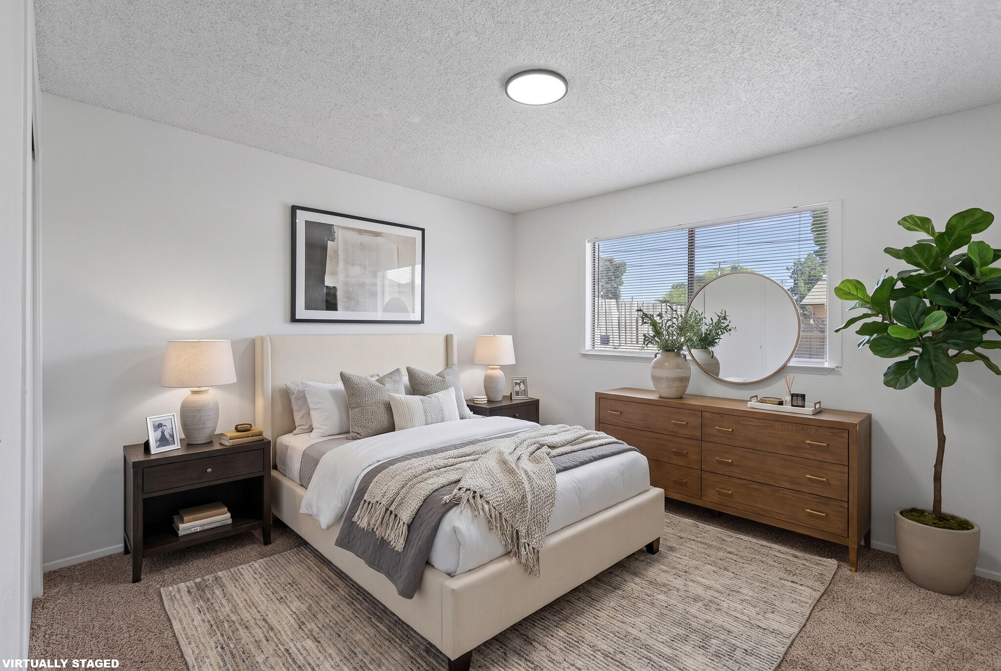 220 N C St, Tulare, CA 93274