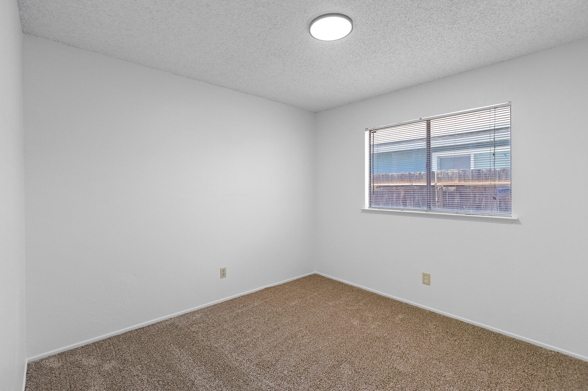 220 N C St, Tulare, CA 93274