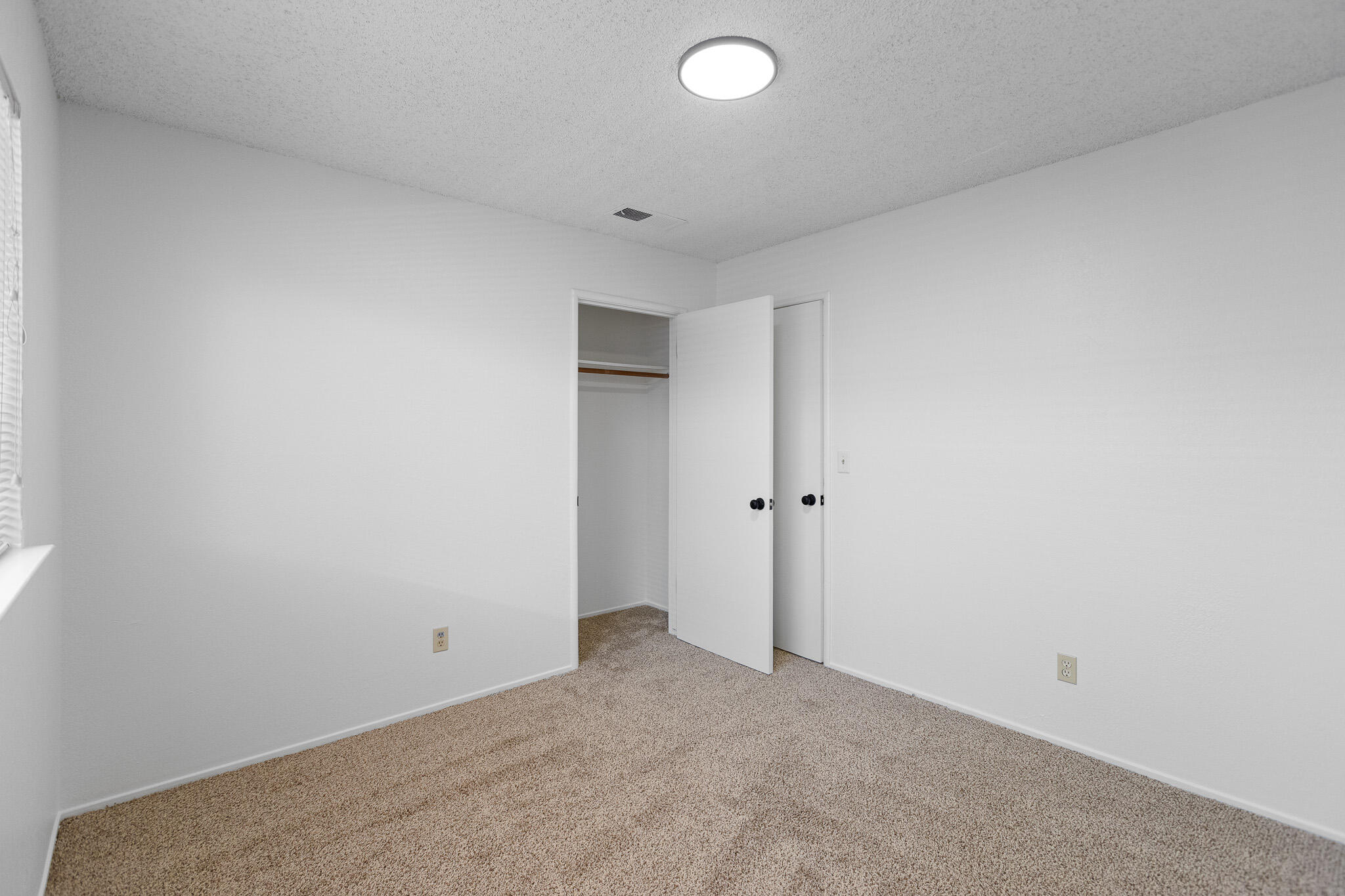 220 N C St, Tulare, CA 93274