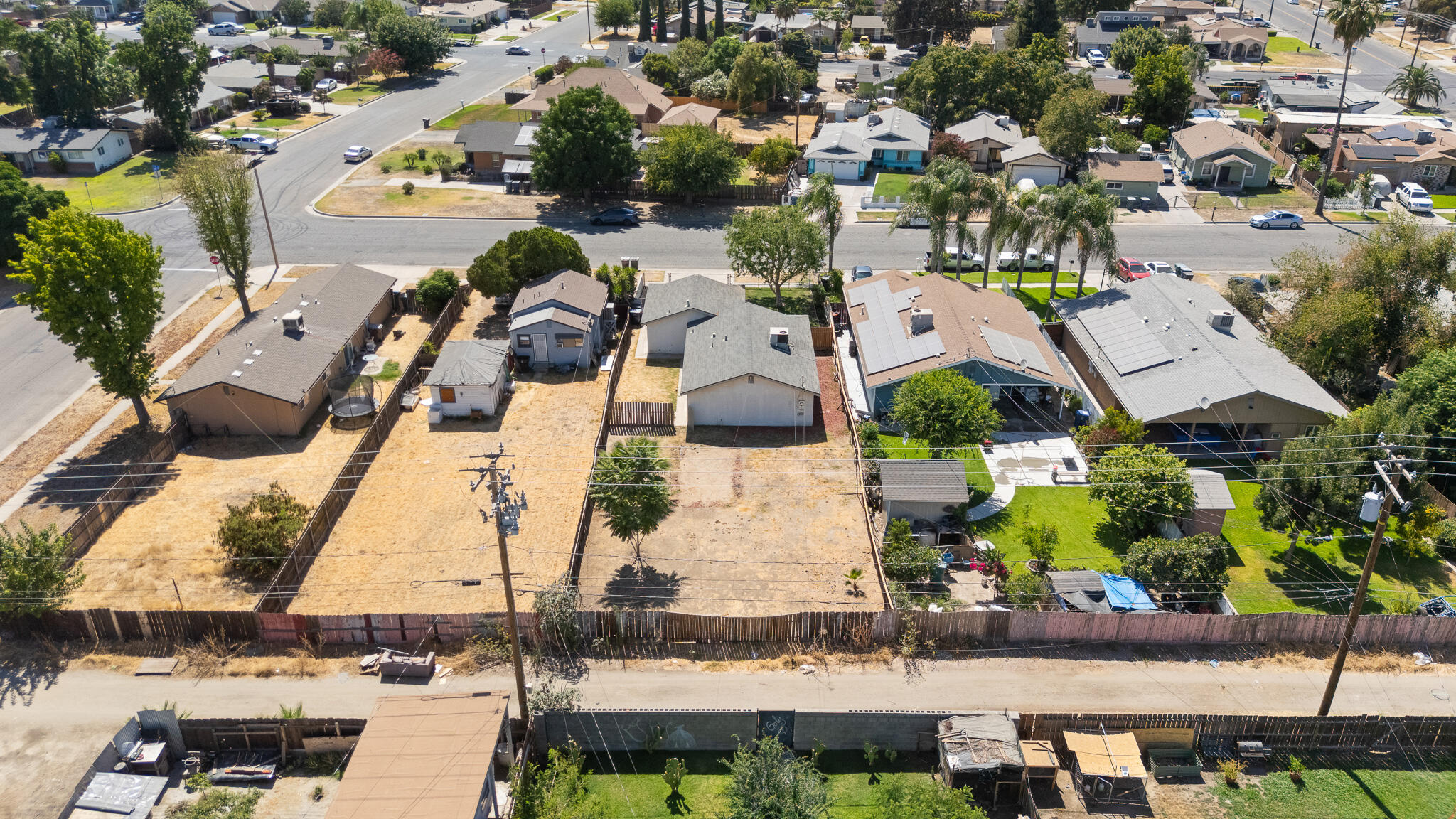 220 N C St, Tulare, CA 93274