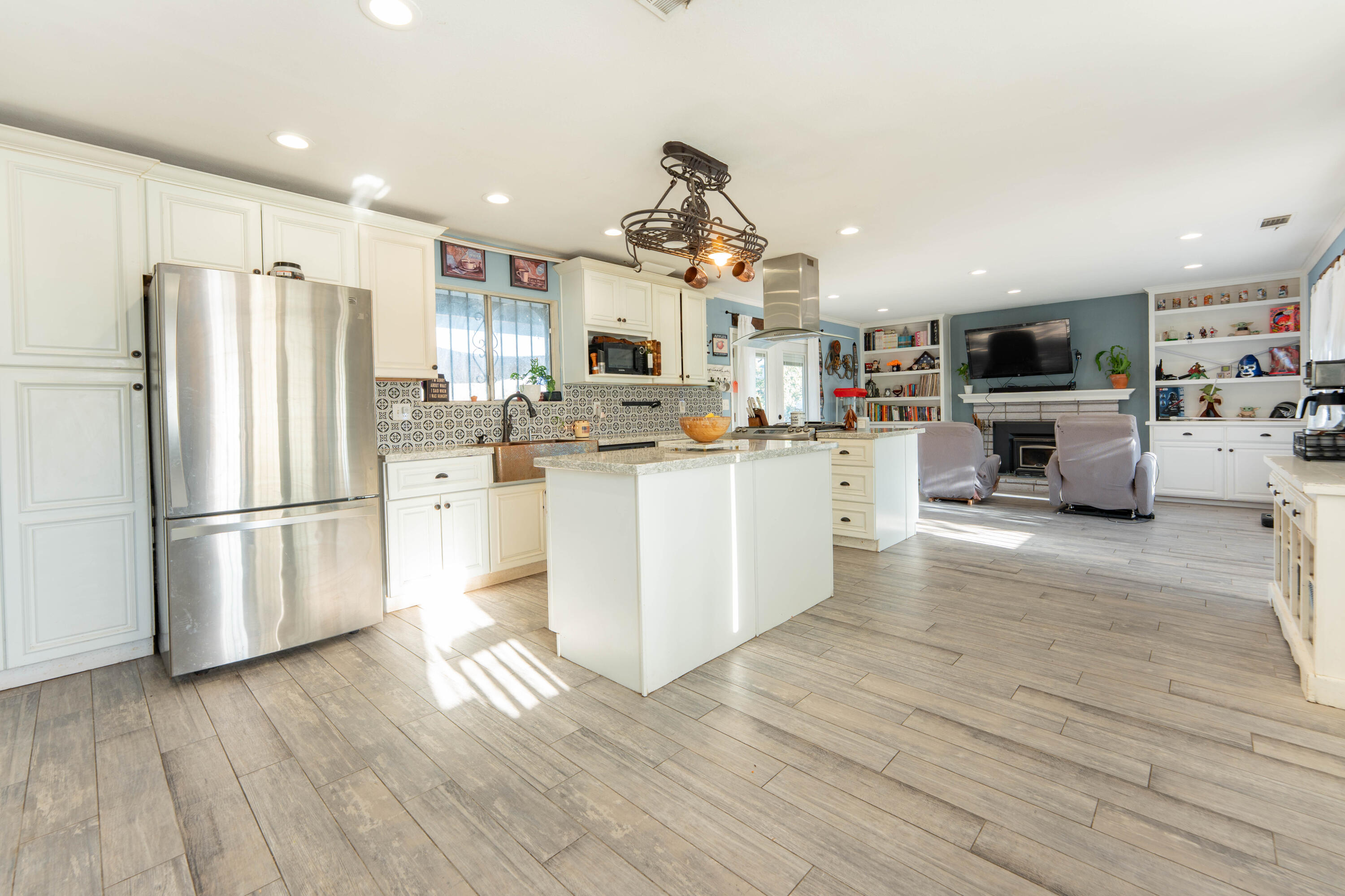 38838 Rd 140, Cutler, CA 93615
