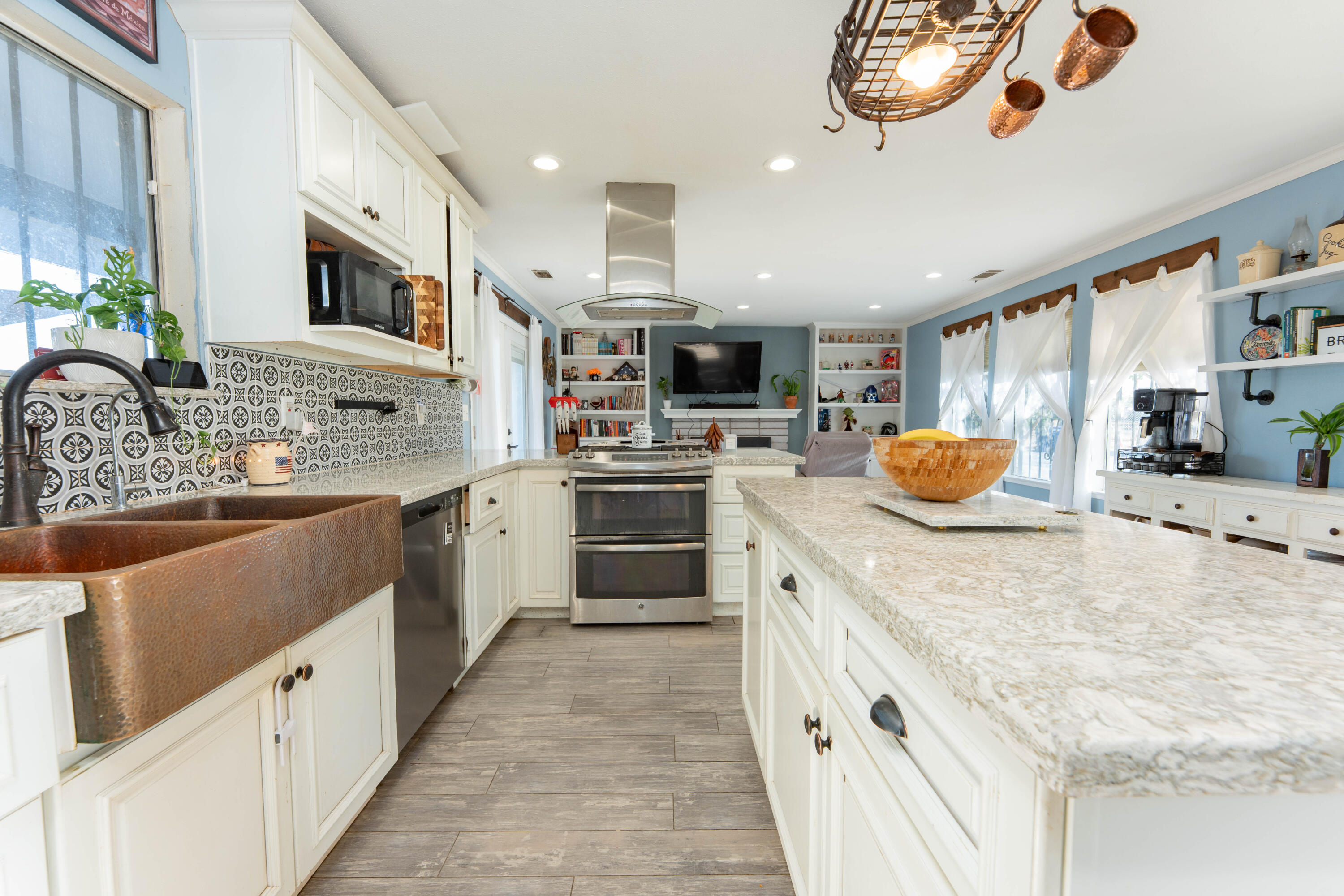 38838 Rd 140, Cutler, CA 93615