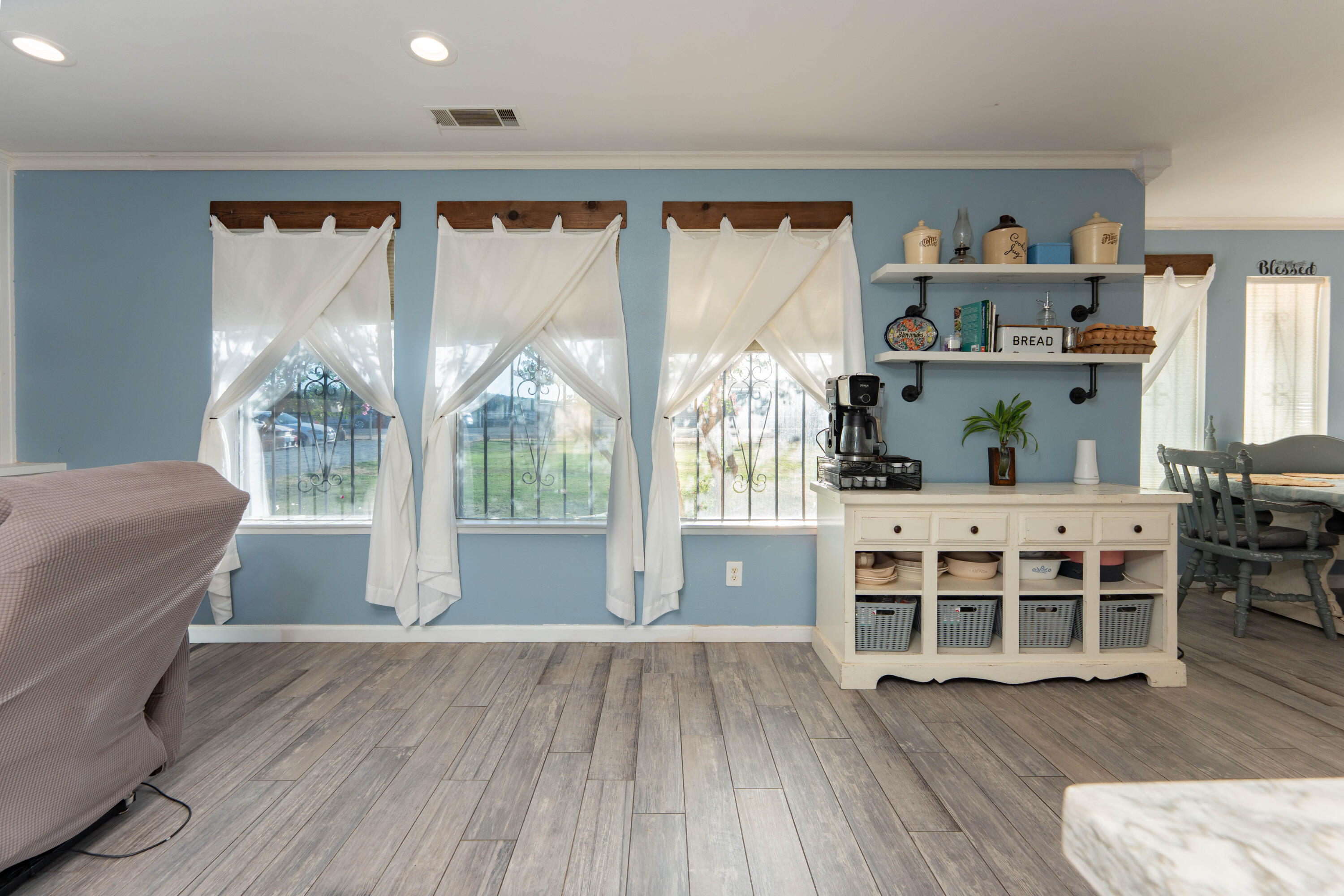 38838 Rd 140, Cutler, CA 93615