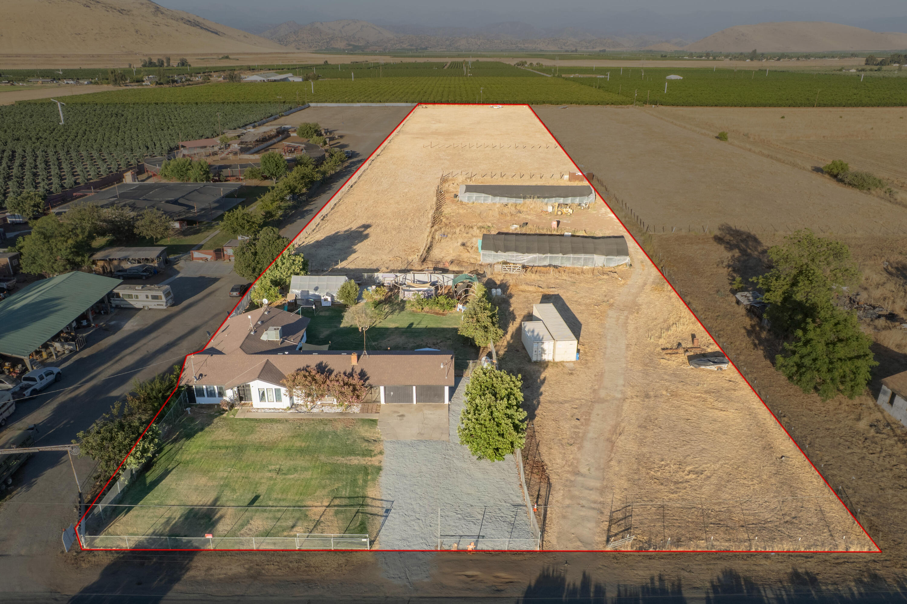 38838 Rd 140, Cutler, CA 93615
