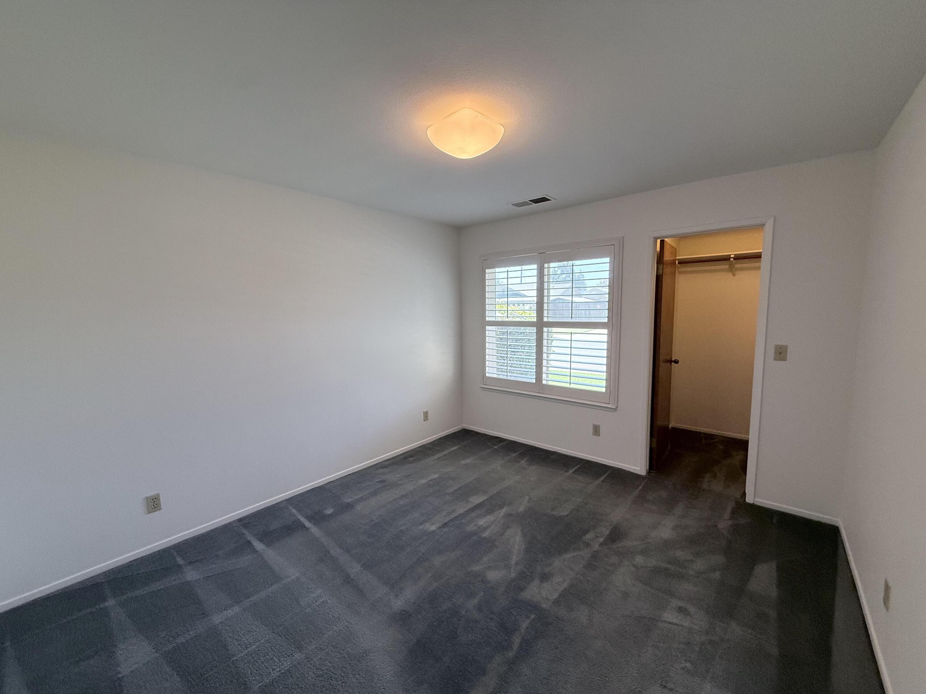 2300 E Iris Ave, Visalia, CA 93292