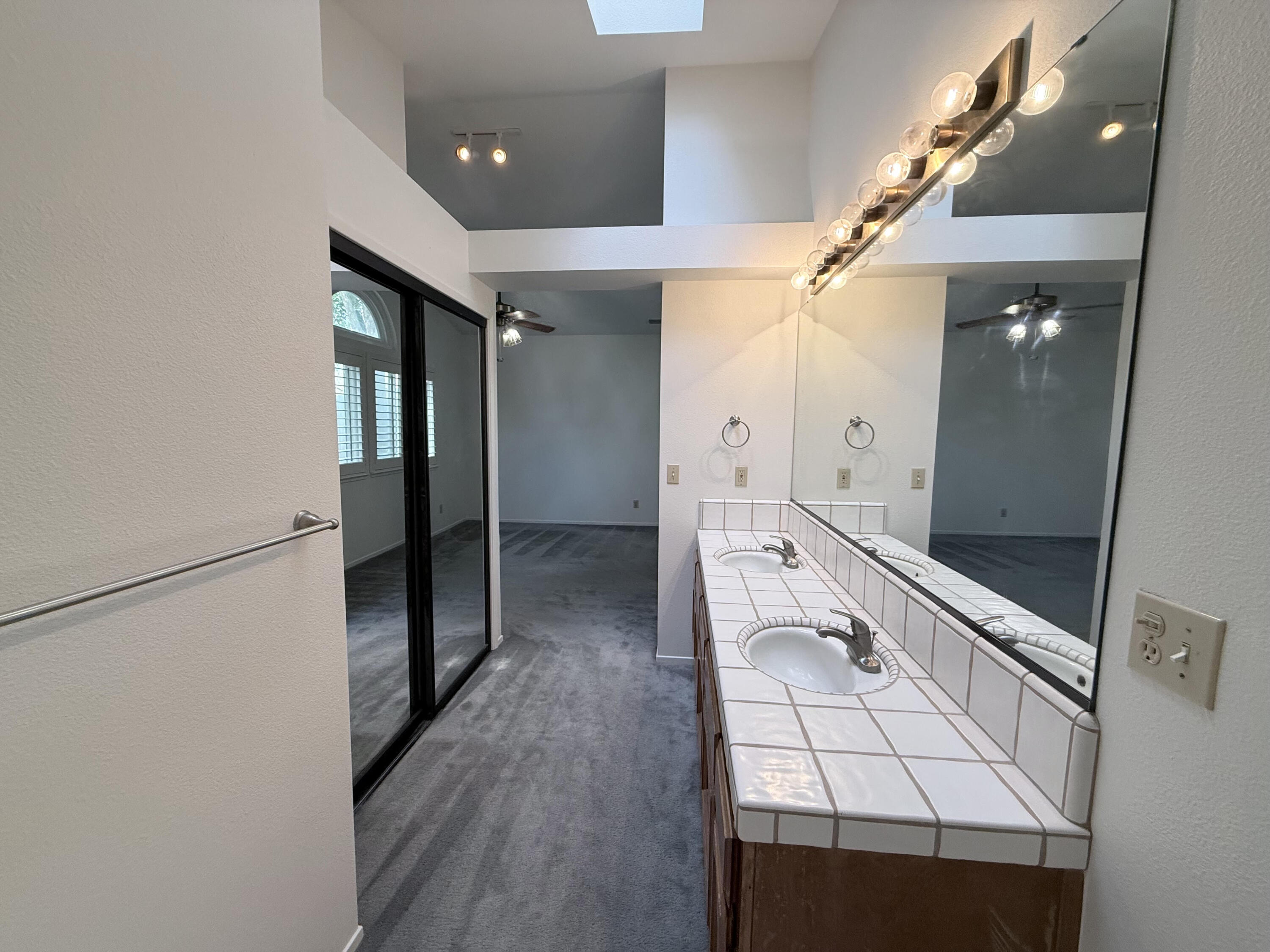 2300 E Iris Ave, Visalia, CA 93292