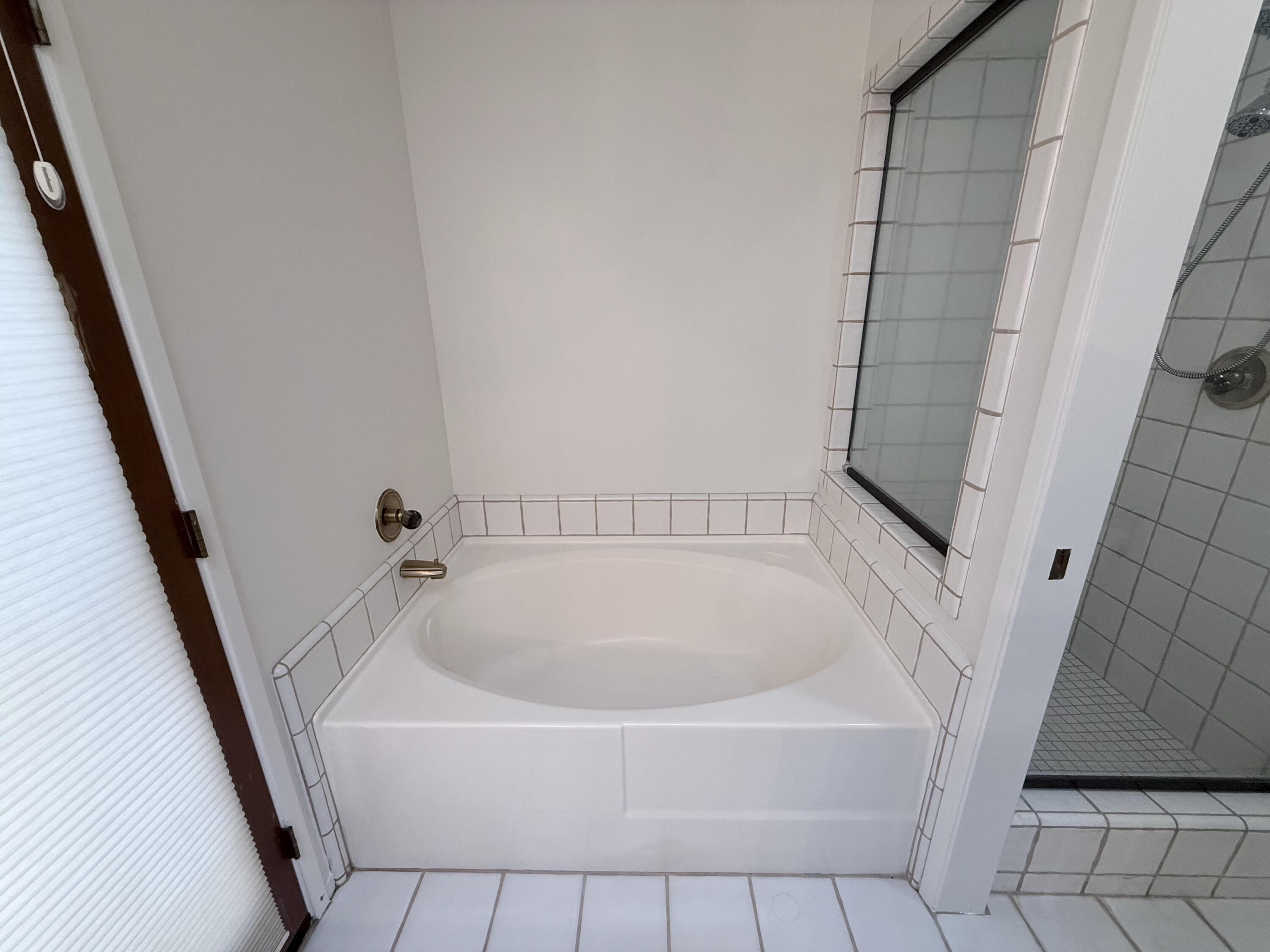 2300 E Iris Ave, Visalia, CA 93292