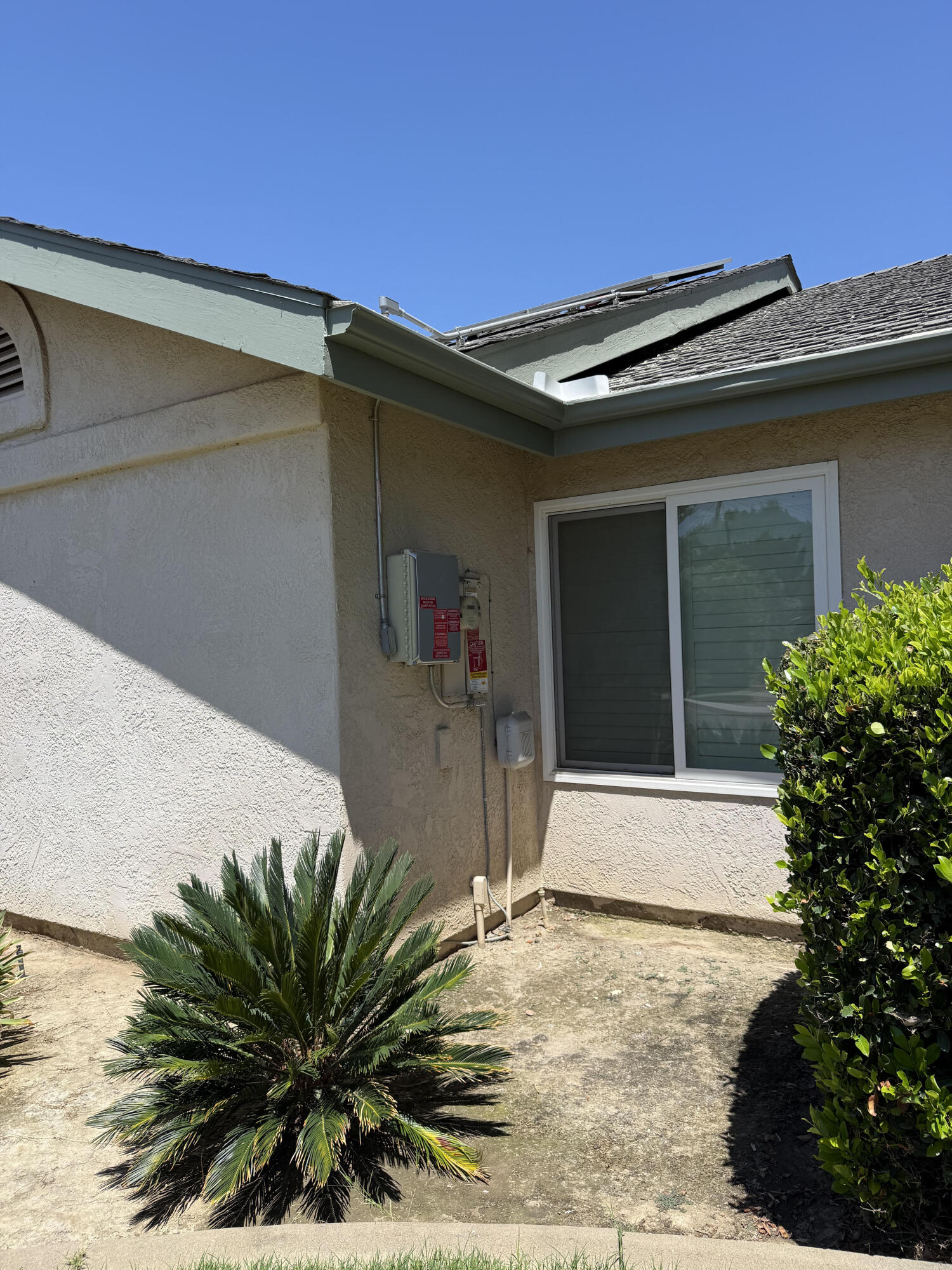 2300 E Iris Ave, Visalia, CA 93292