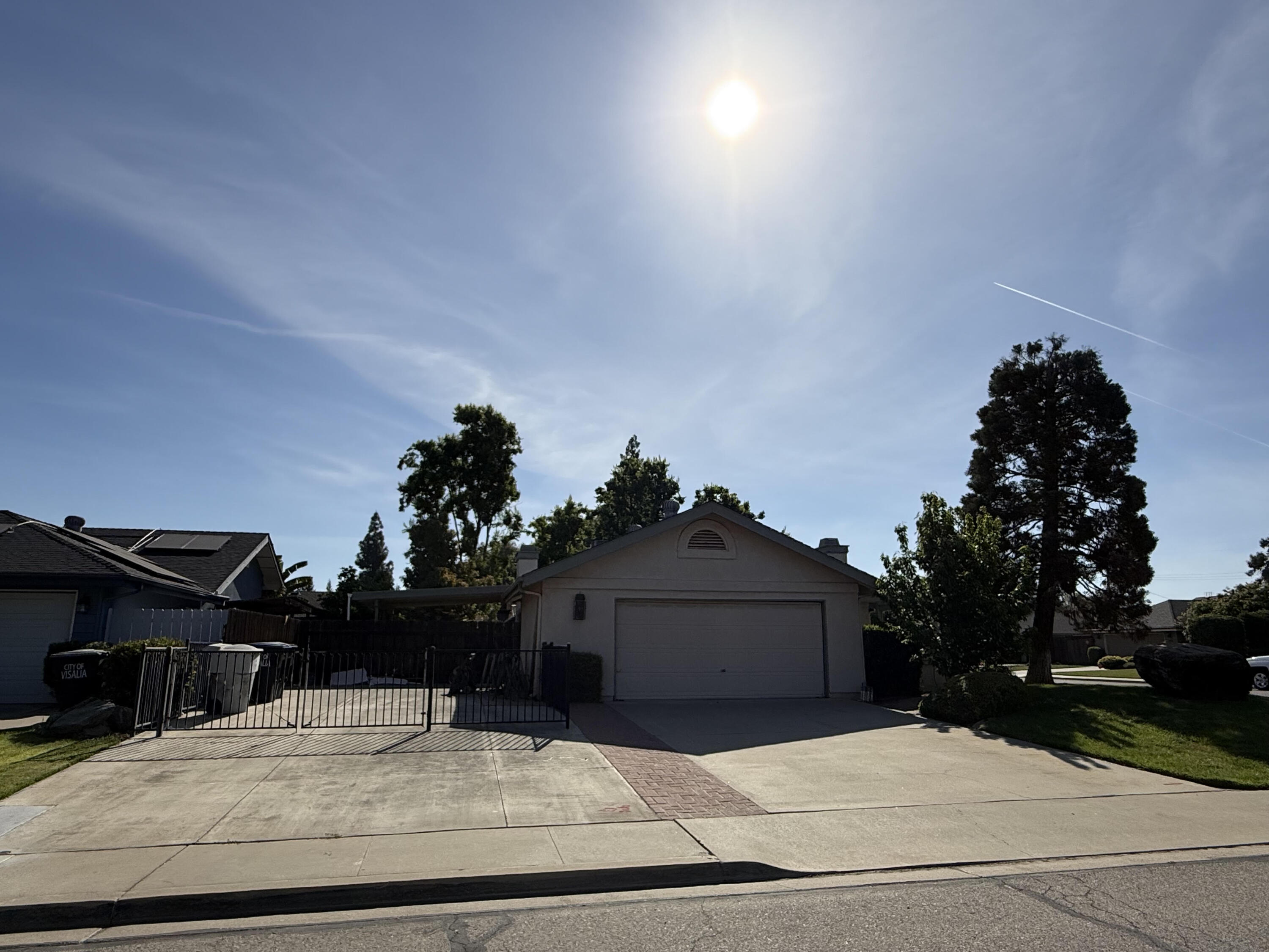 2300 E Iris Ave, Visalia, CA 93292