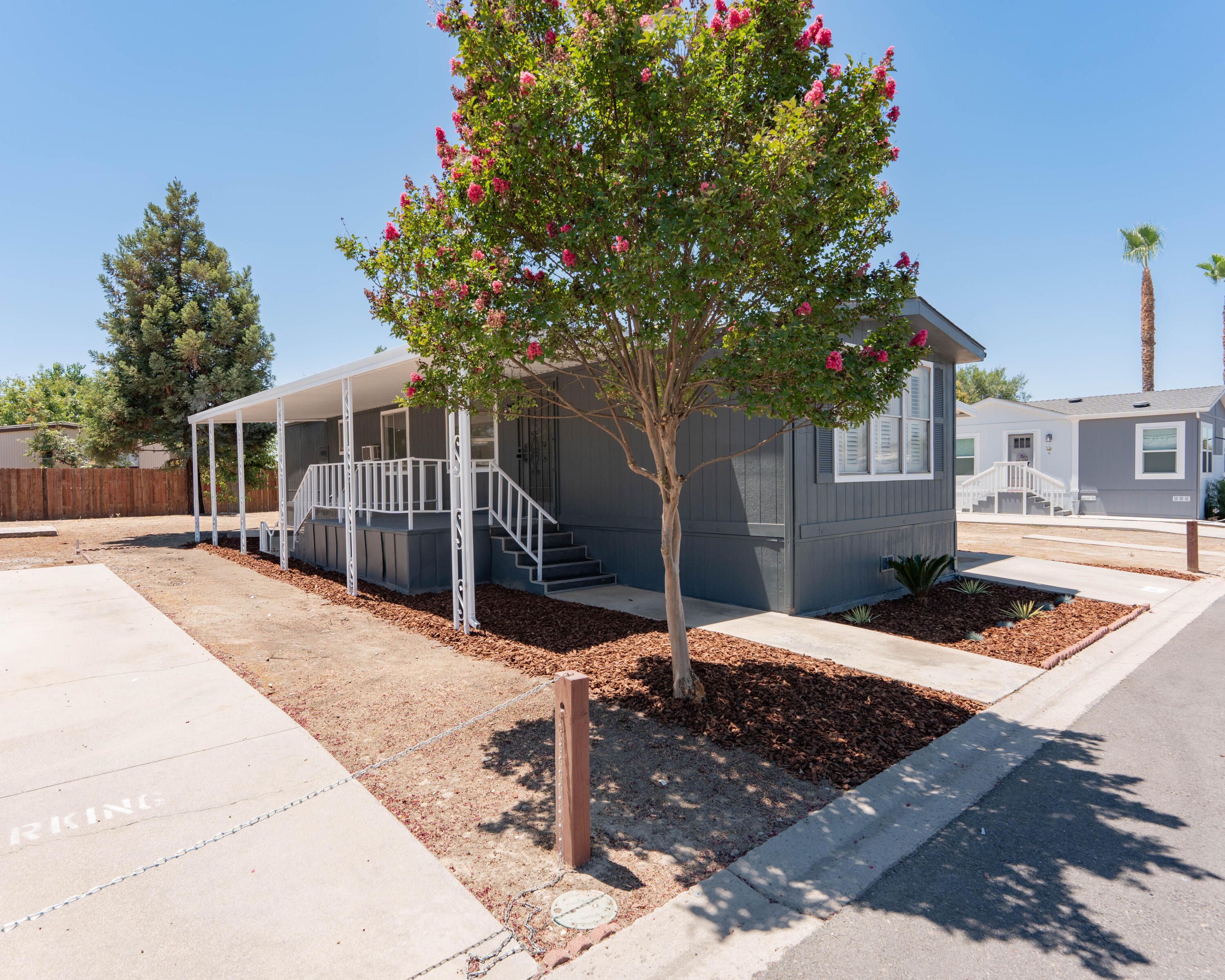 5505 W Tulare Ave #101, Visalia, CA 93277