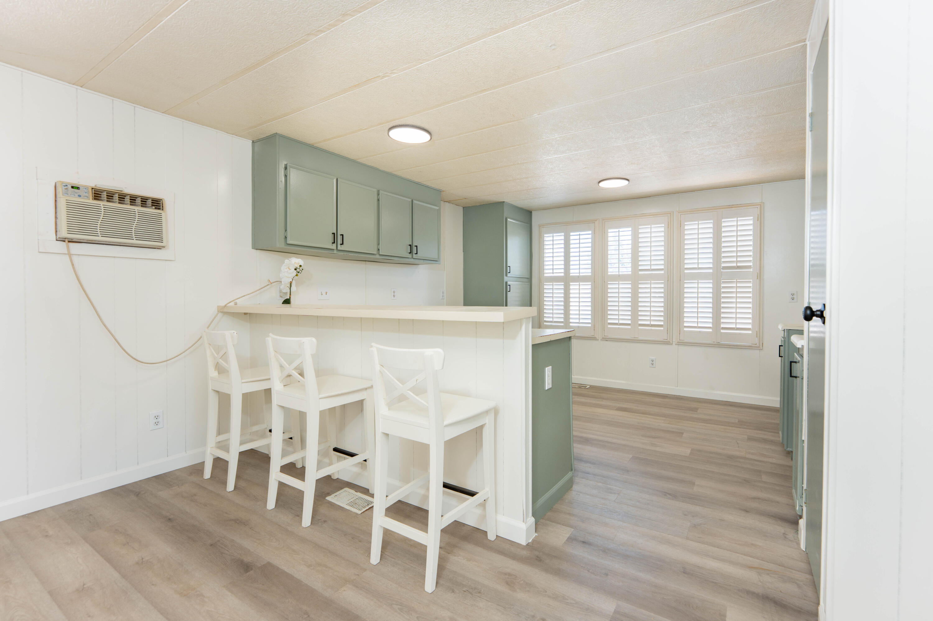 5505 W Tulare Ave #101, Visalia, CA 93277
