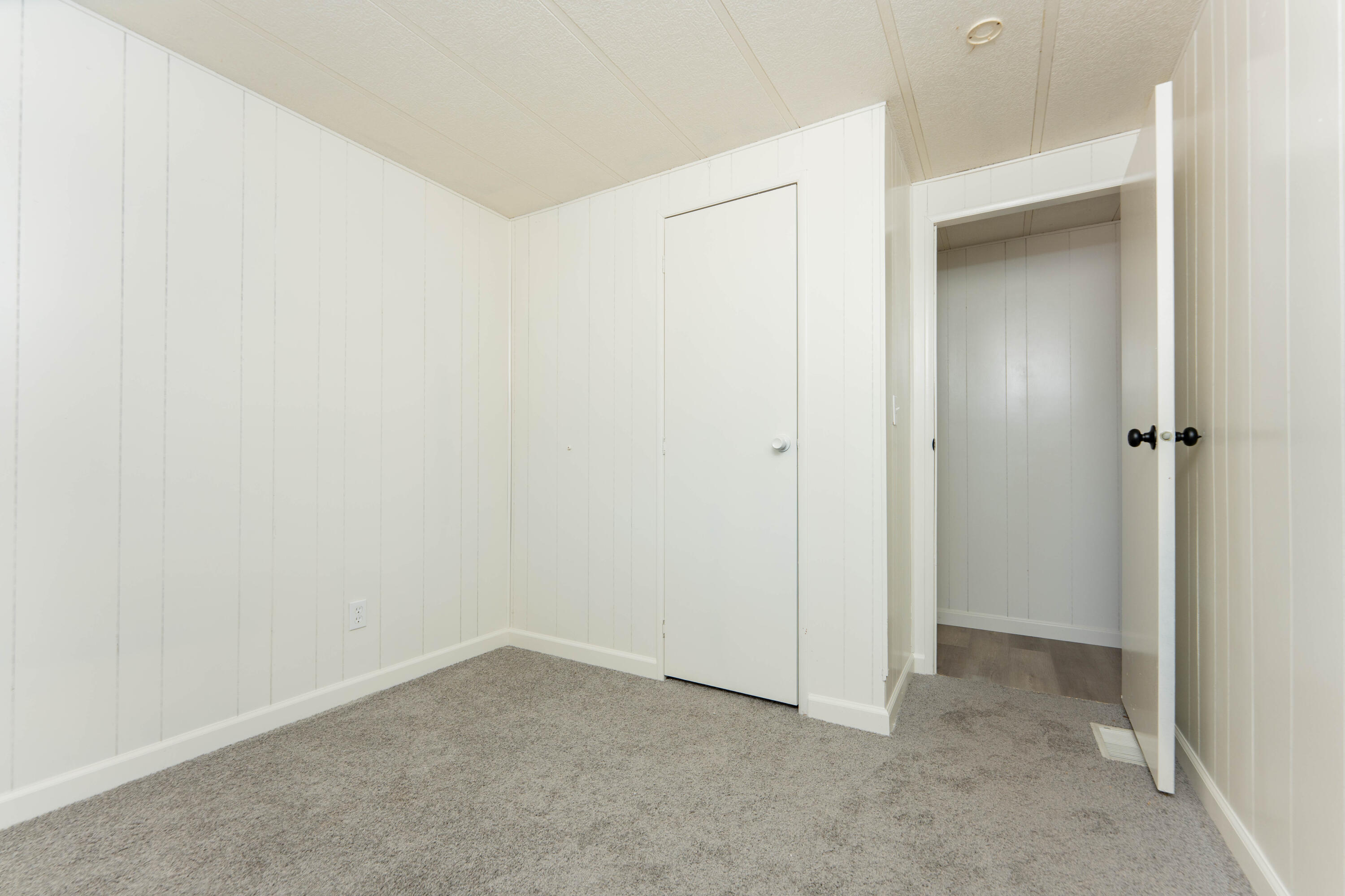 5505 W Tulare Ave #101, Visalia, CA 93277