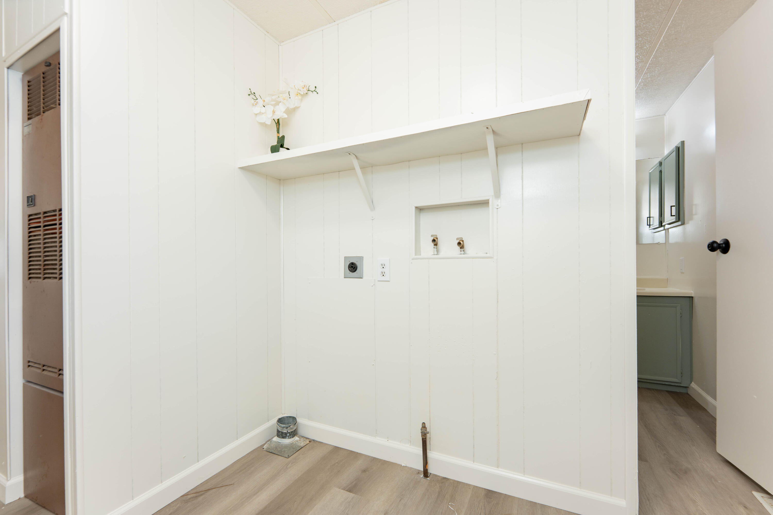 5505 W Tulare Ave #101, Visalia, CA 93277
