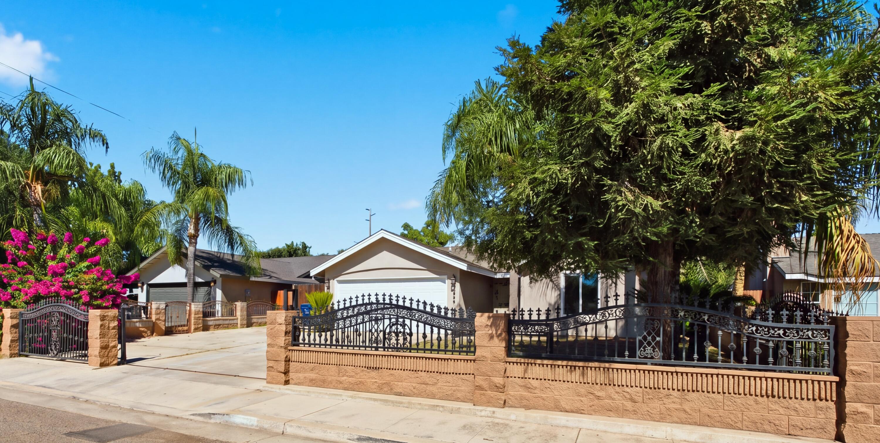 1646 Hartley Ave, Farmersville, CA 93223