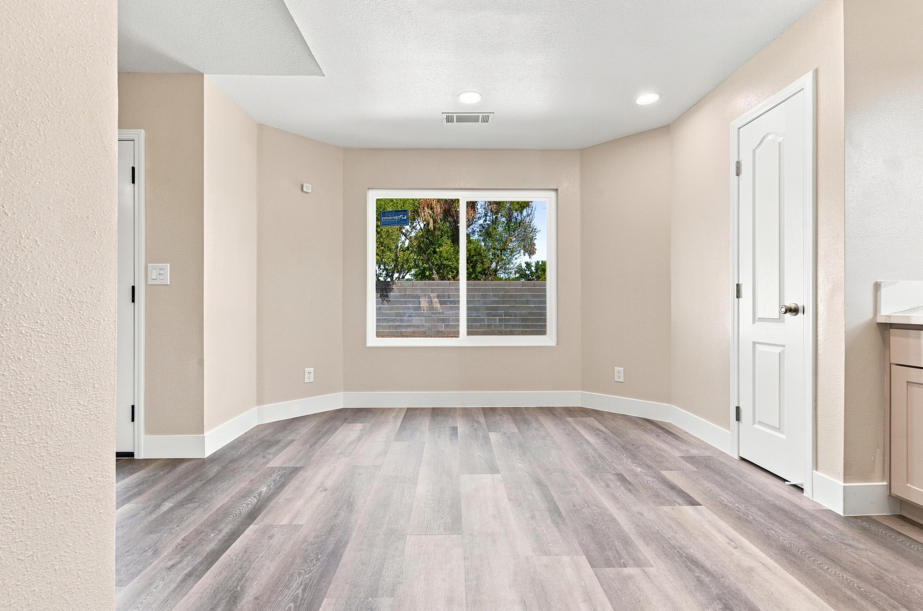 1646 Hartley Ave, Farmersville, CA 93223