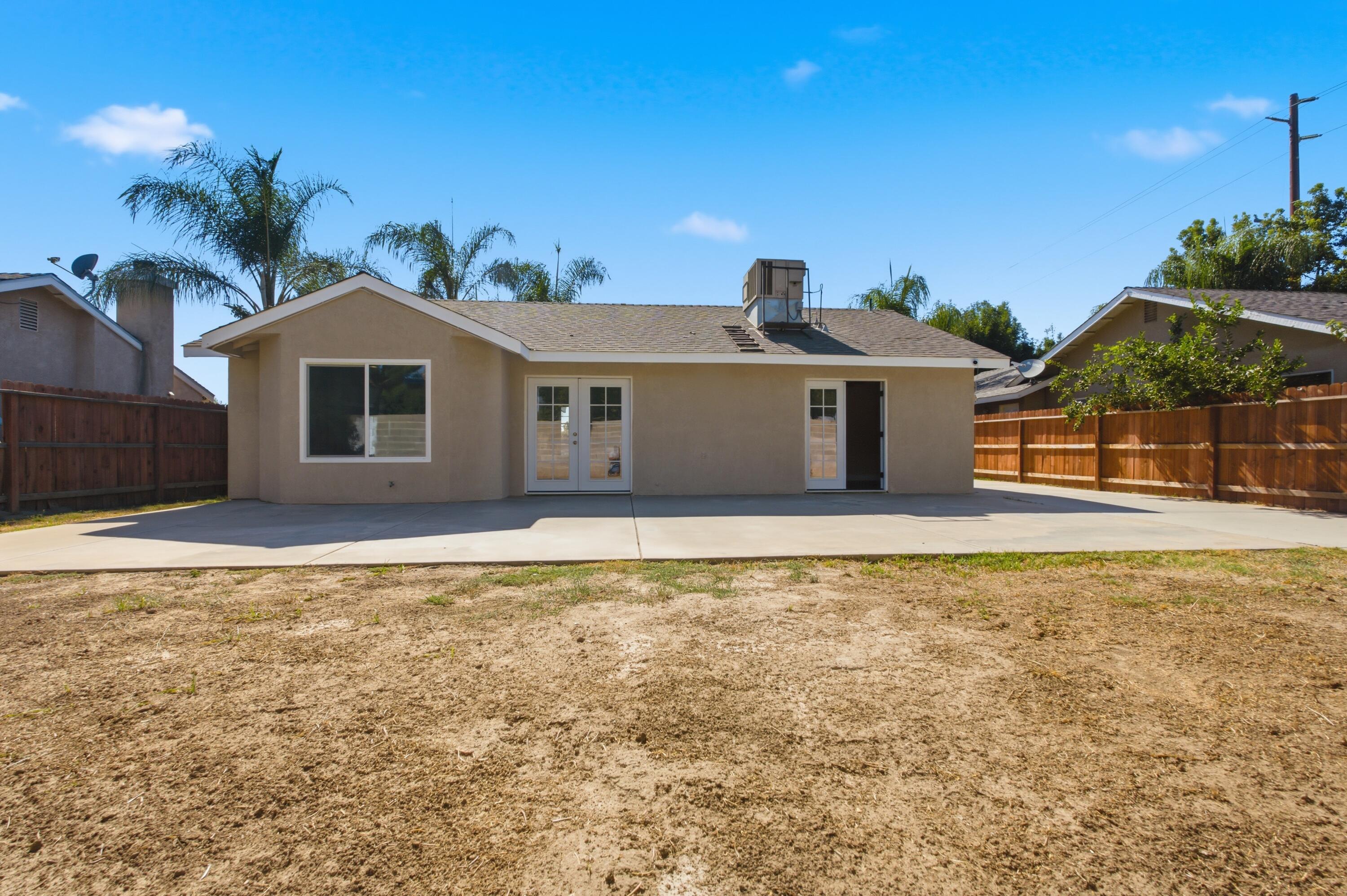 1646 Hartley Ave, Farmersville, CA 93223