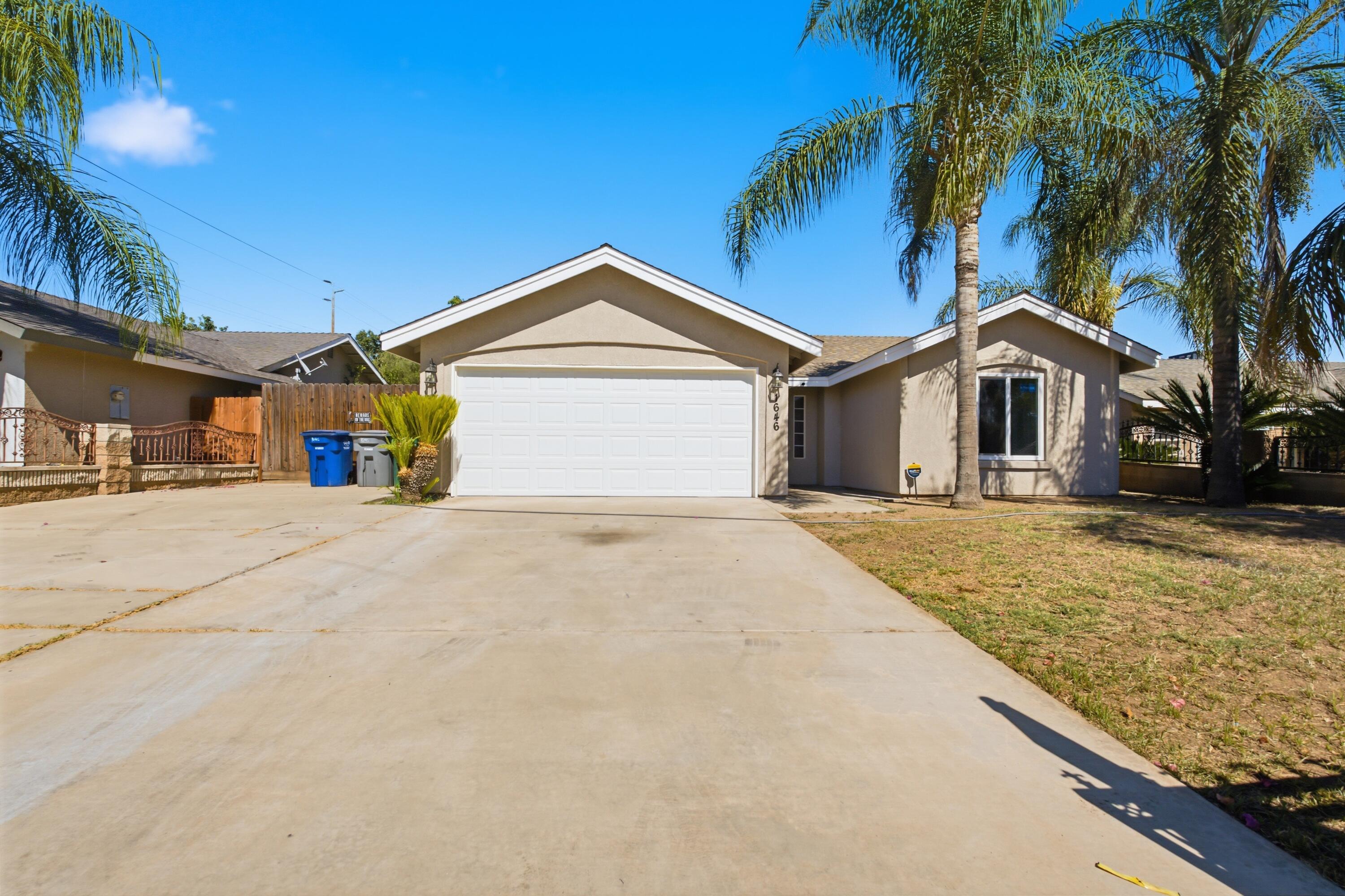 1646 Hartley Ave, Farmersville, CA 93223