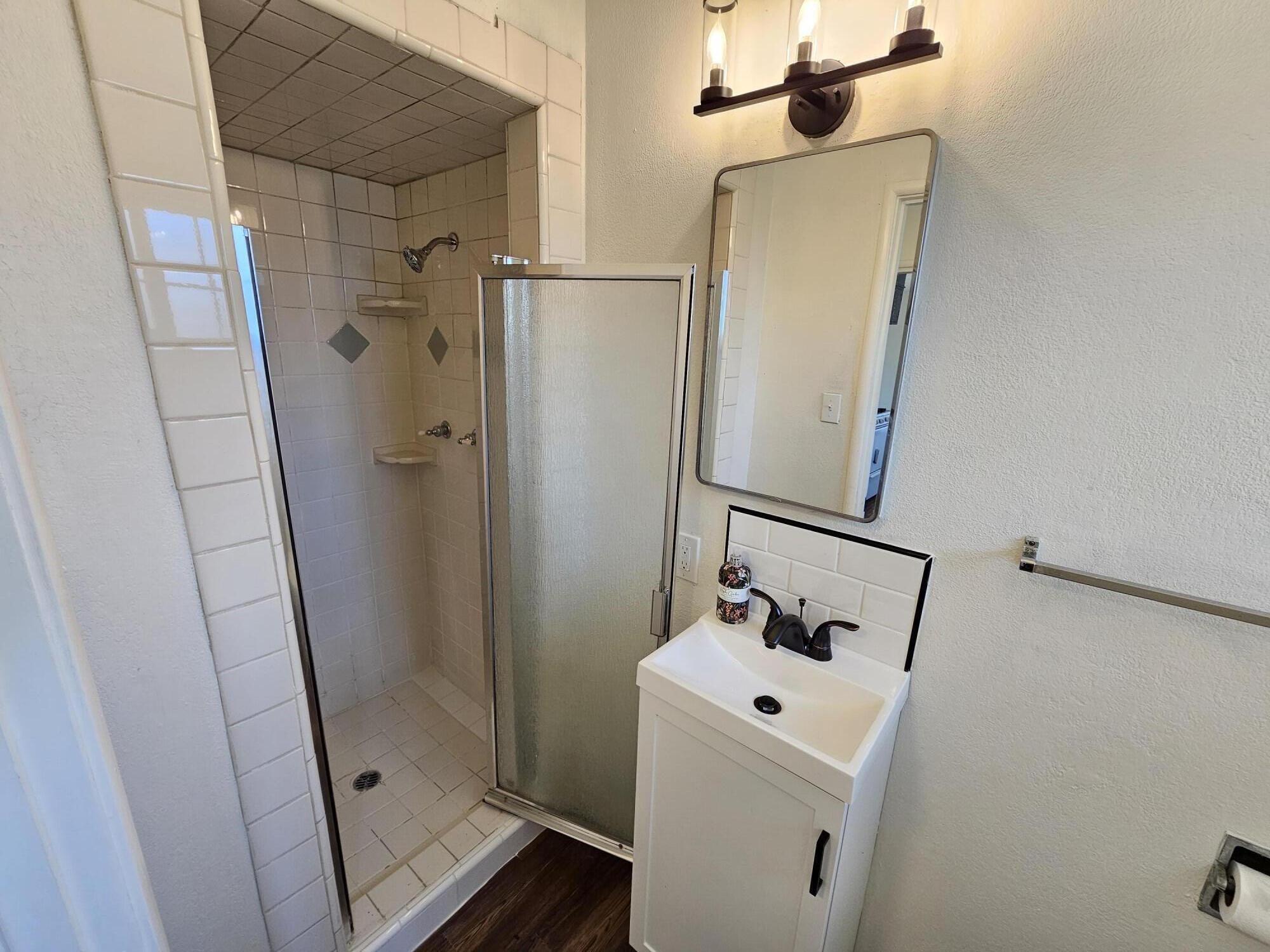 1464 Etna, Tulare, CA 93274