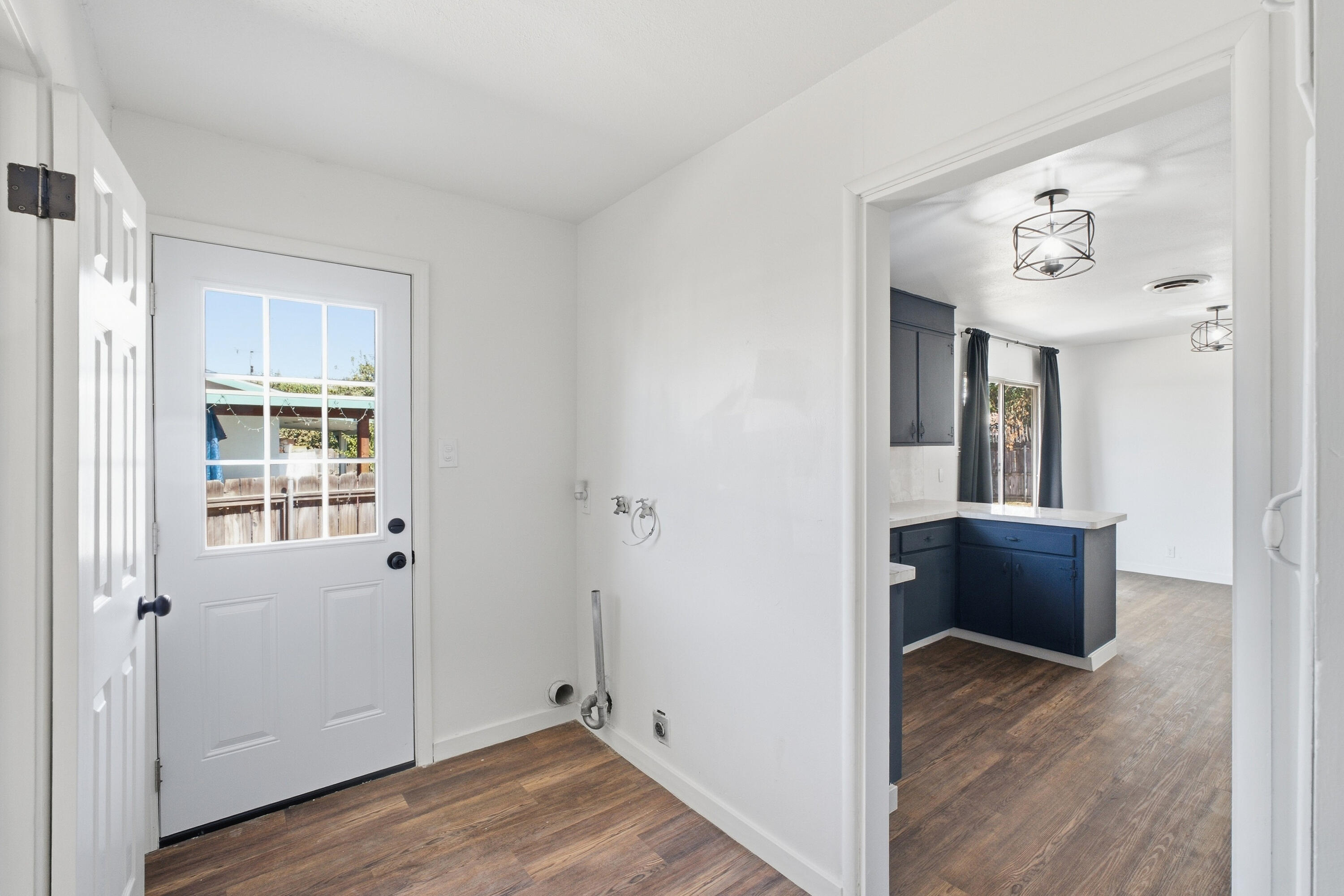 1464 Etna, Tulare, CA 93274