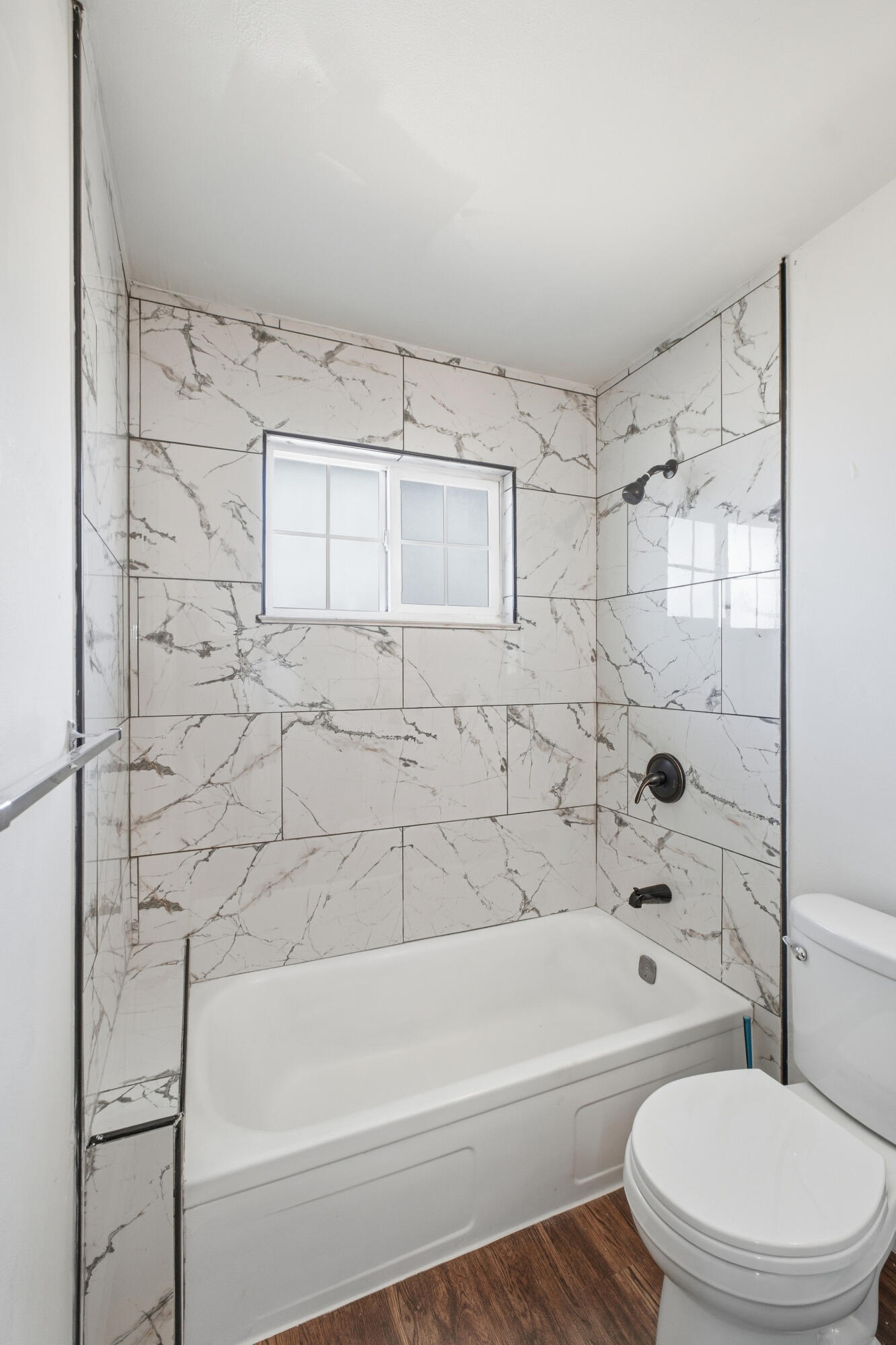 1464 Etna, Tulare, CA 93274