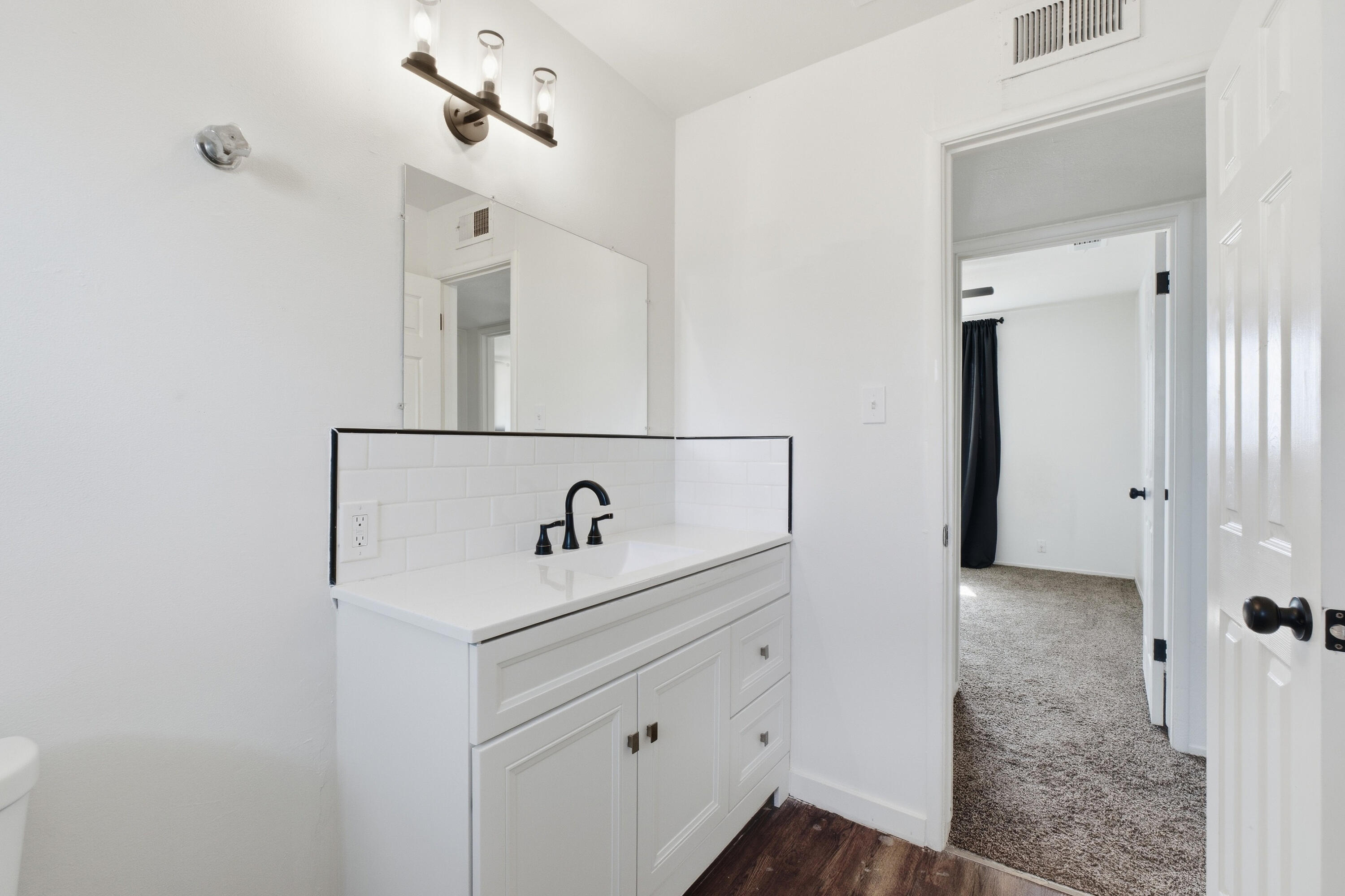 1464 Etna, Tulare, CA 93274