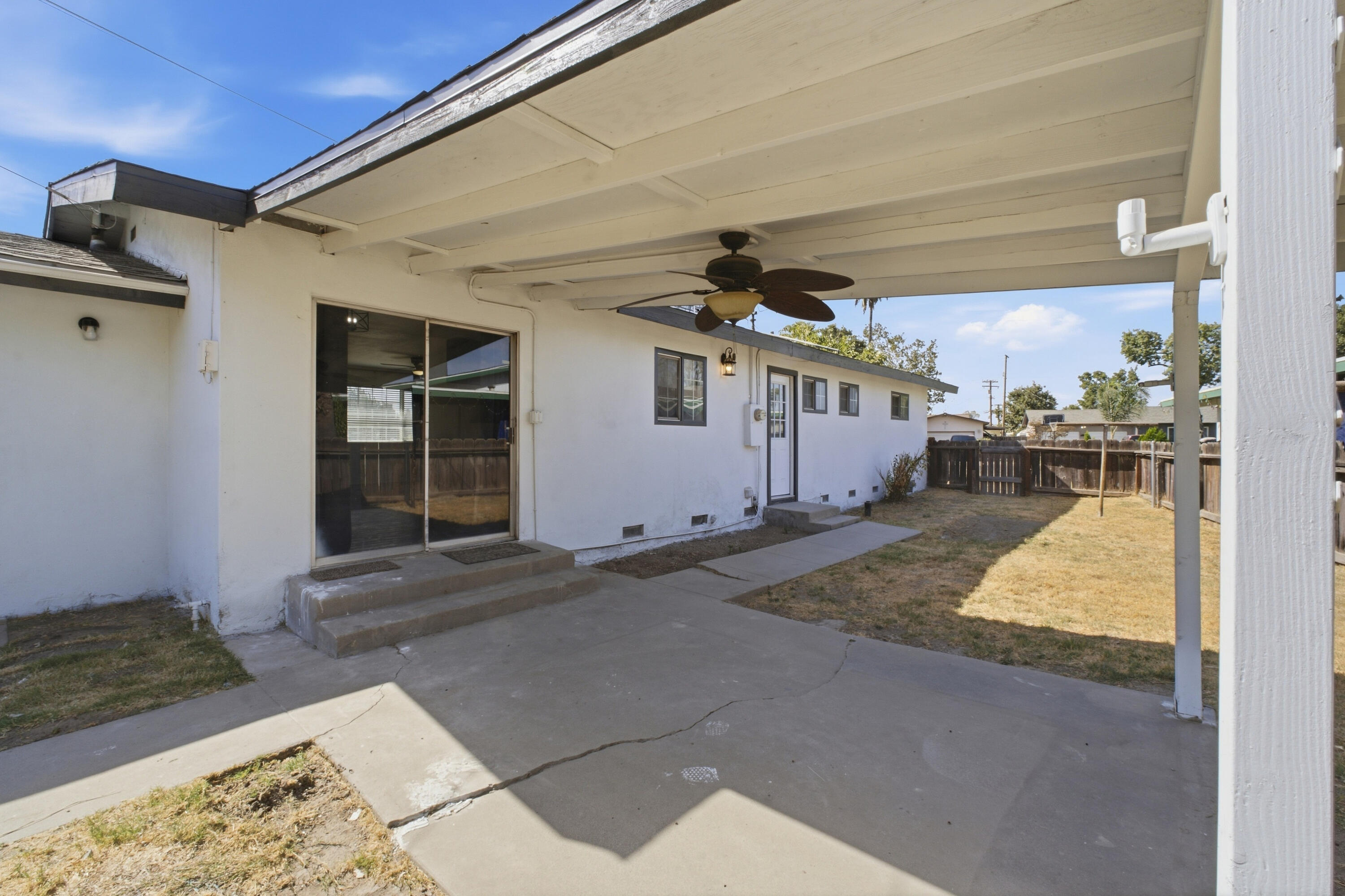1464 Etna, Tulare, CA 93274