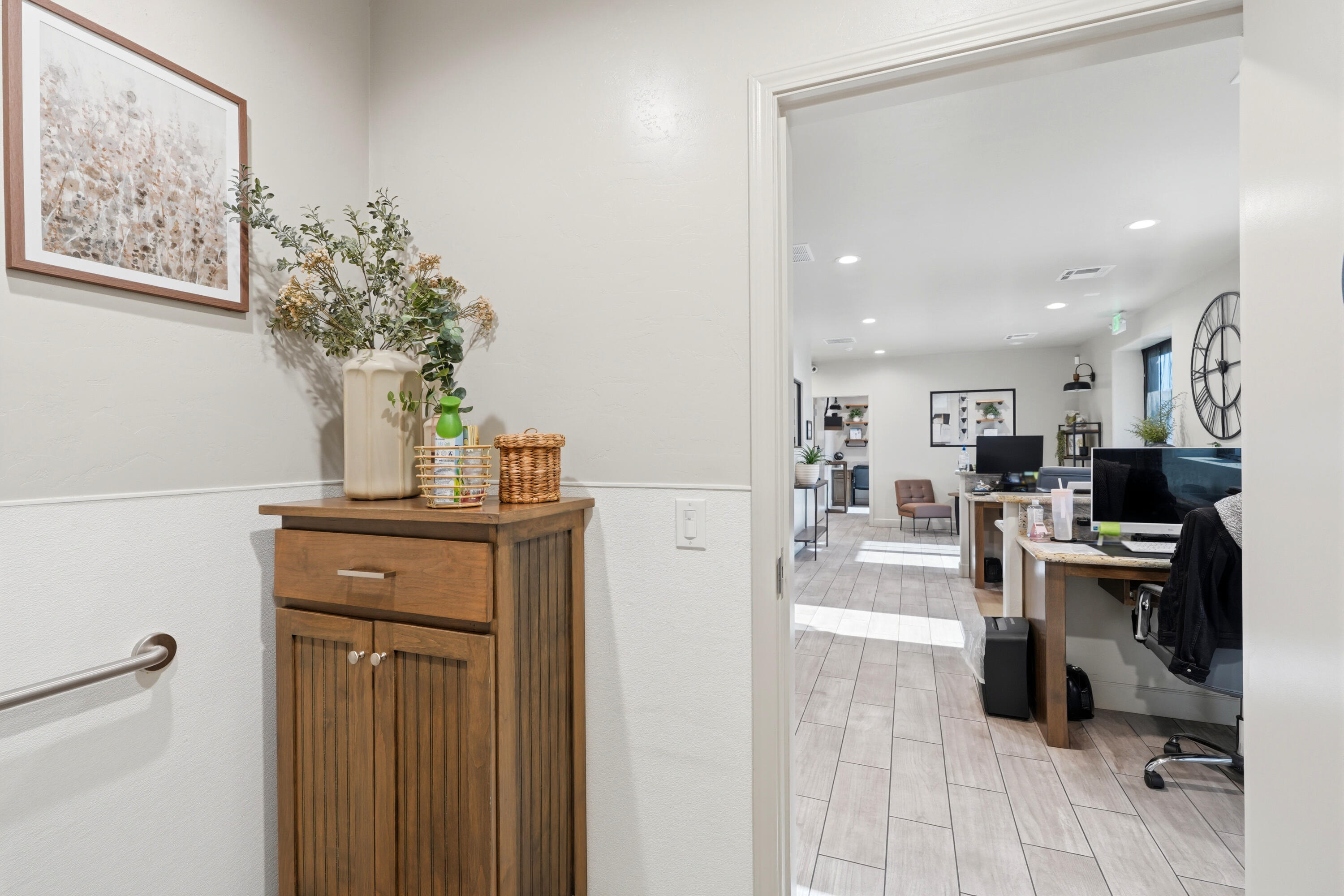 222 S Dunworth St, Visalia, CA 93292