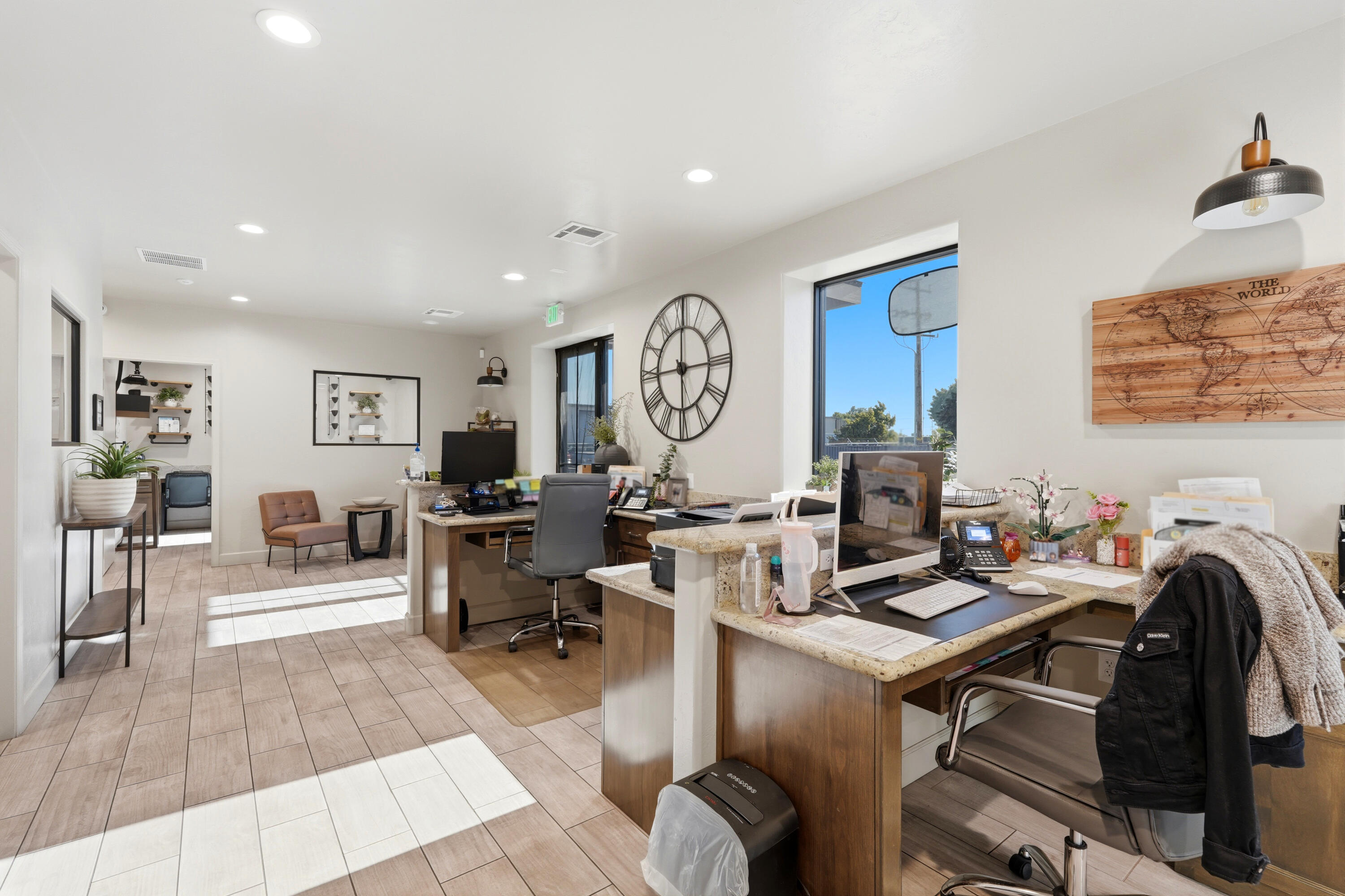 222 S Dunworth St, Visalia, CA 93292