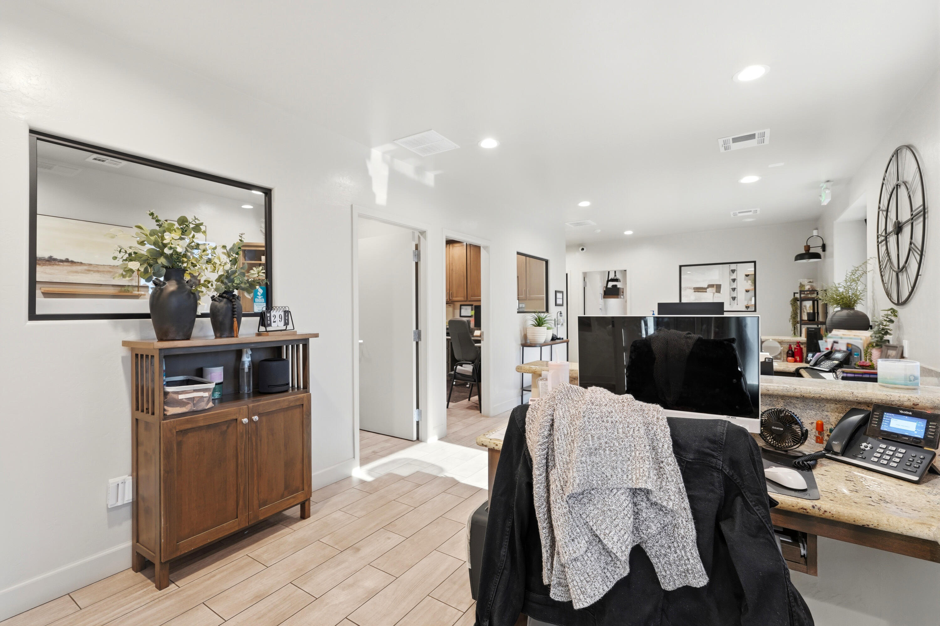 222 S Dunworth St, Visalia, CA 93292