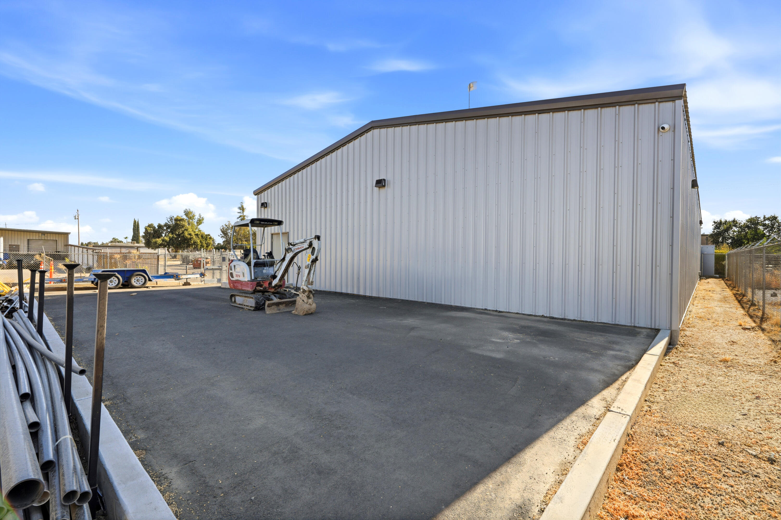 222 S Dunworth St, Visalia, CA 93292
