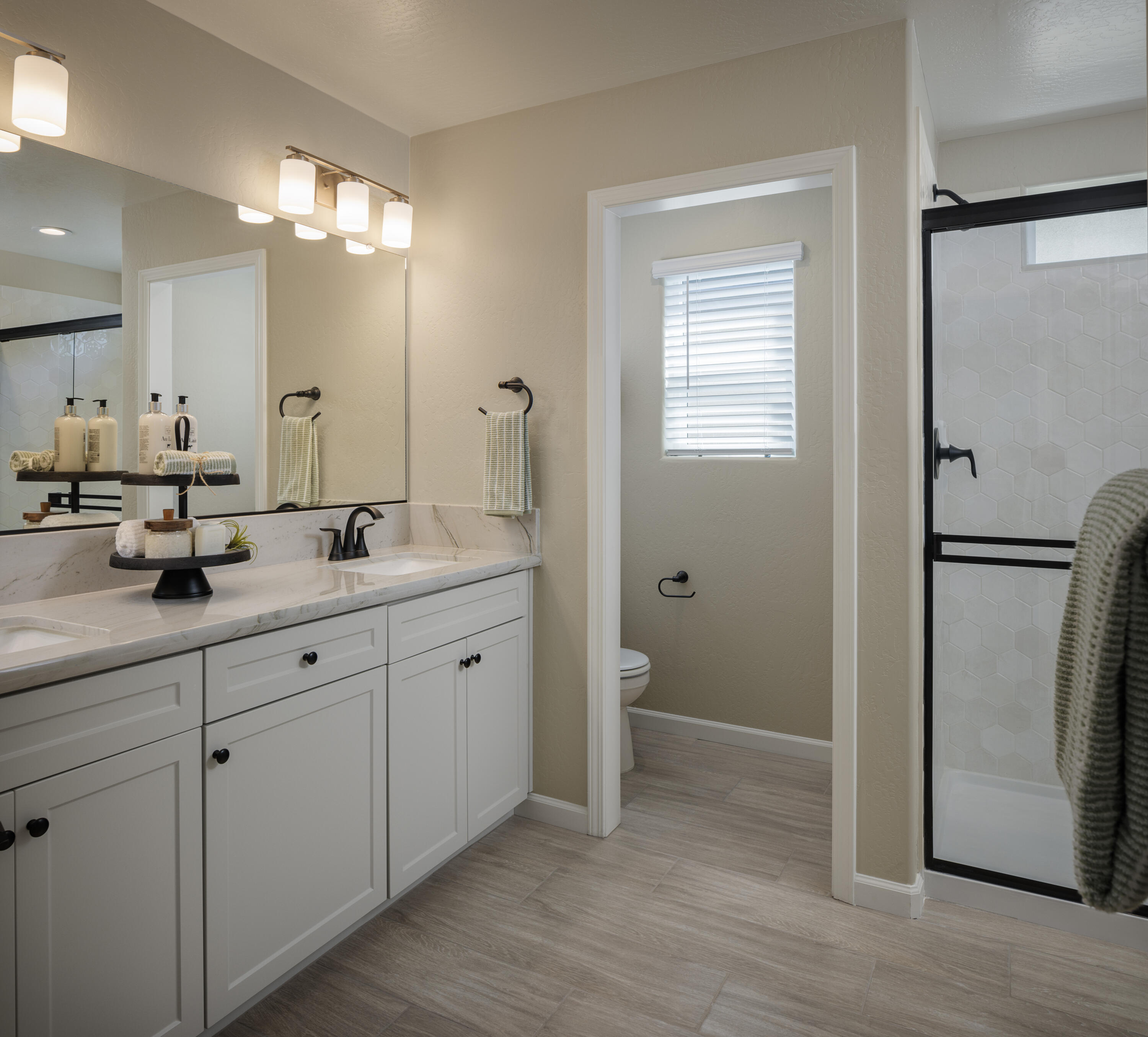 6292 Ave 305 #Gh 51, Visalia, CA 93291