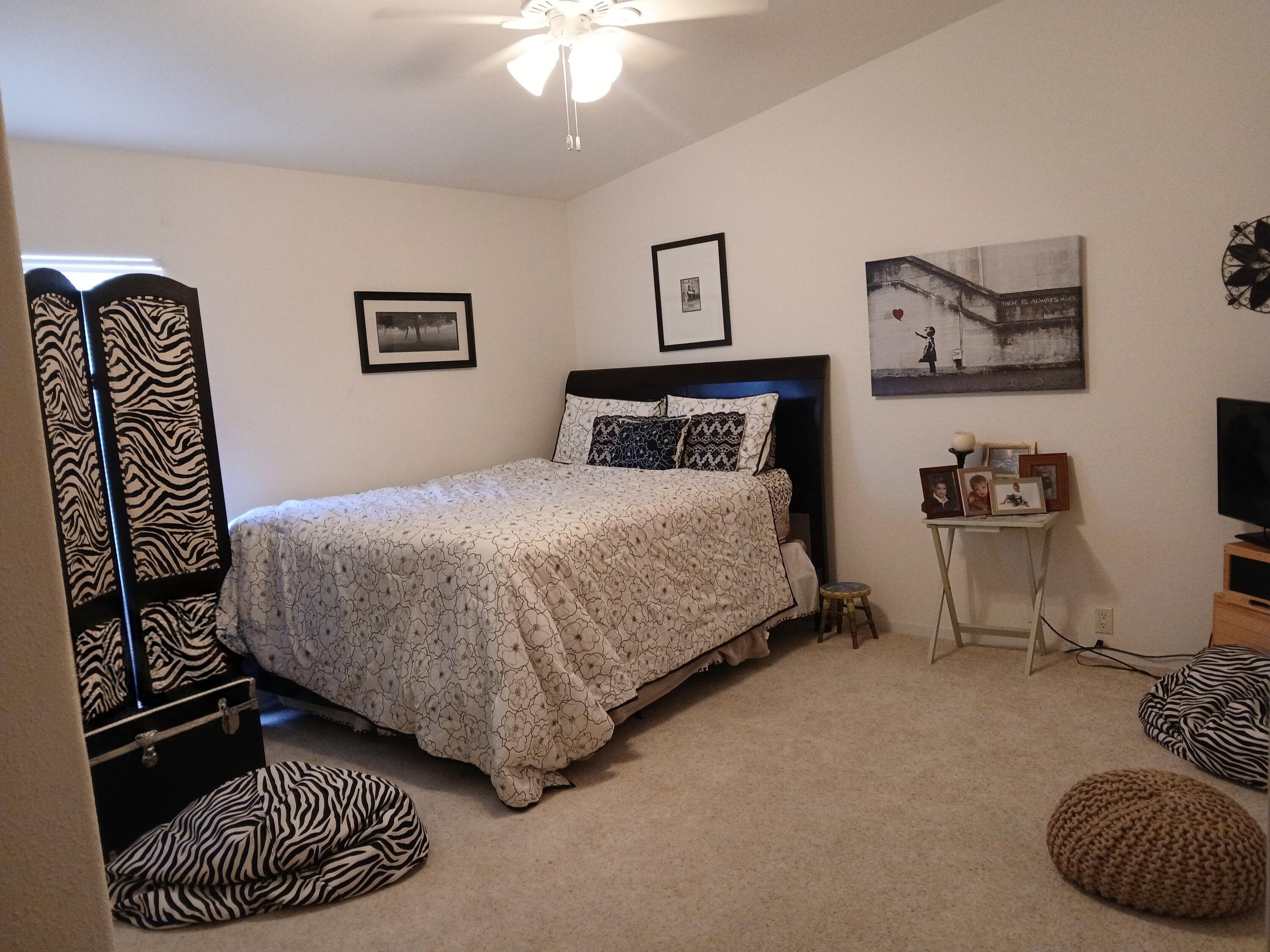 2400 W Midvalley Ave #Q7, Visalia, CA 93277