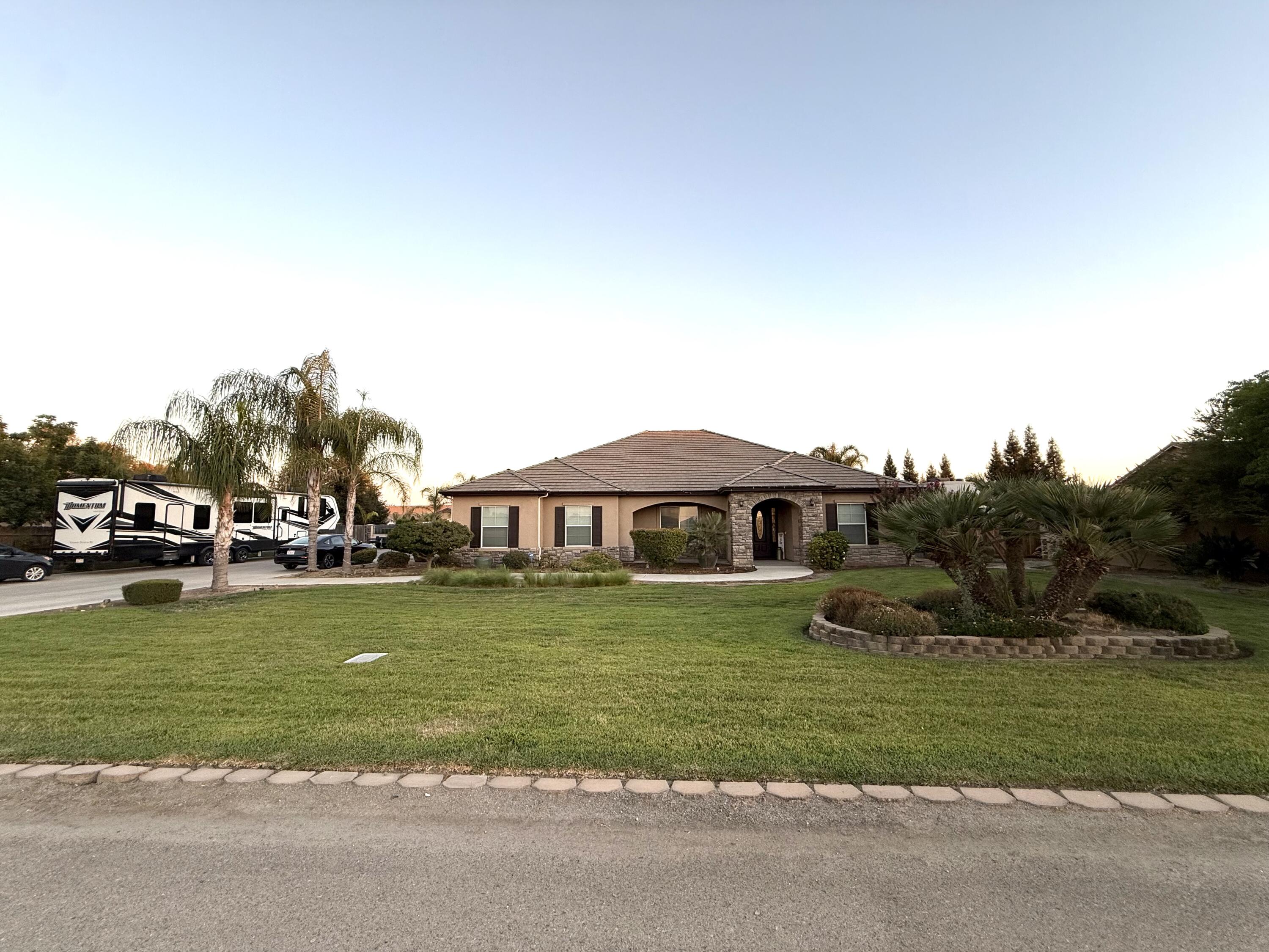 12165 Avenue 322 St, Visalia, CA 93291